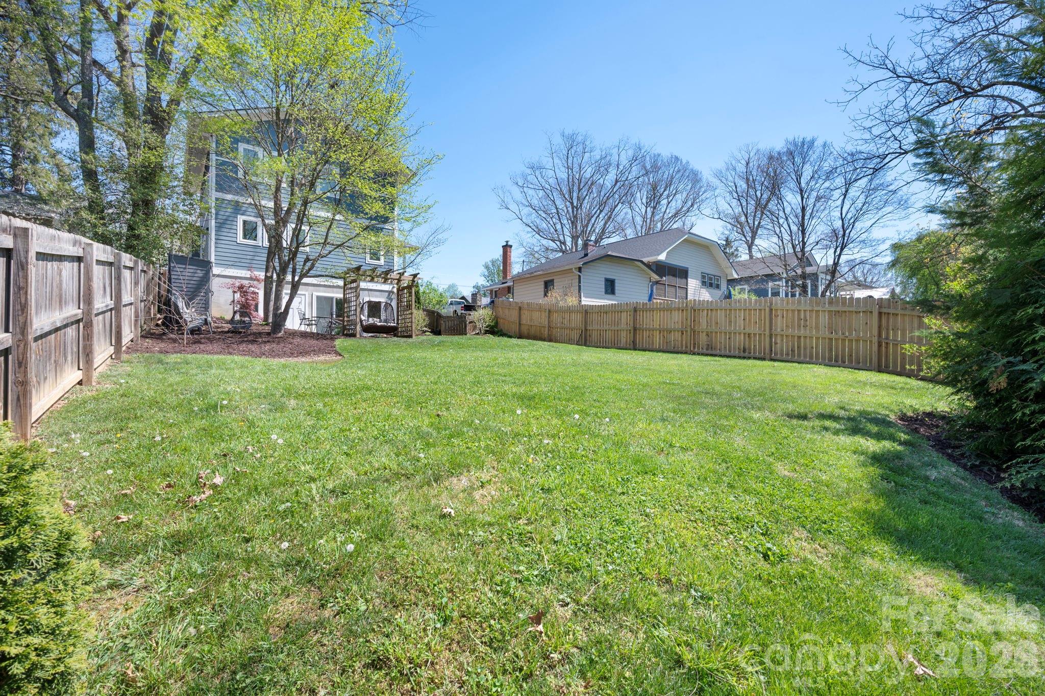 620 Brookshire Street — Asheville