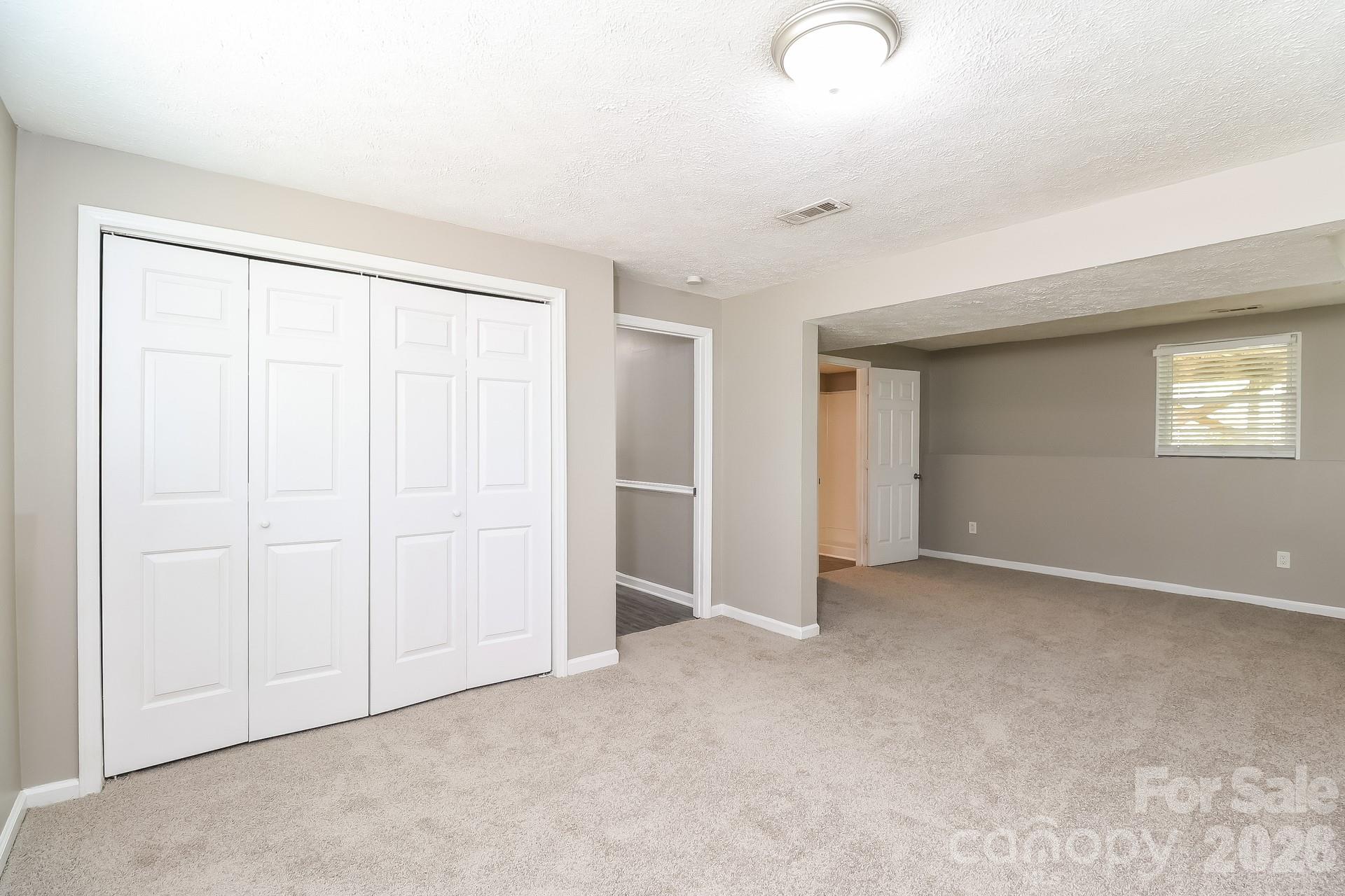 9111 Touchstone Lane — Charlotte
