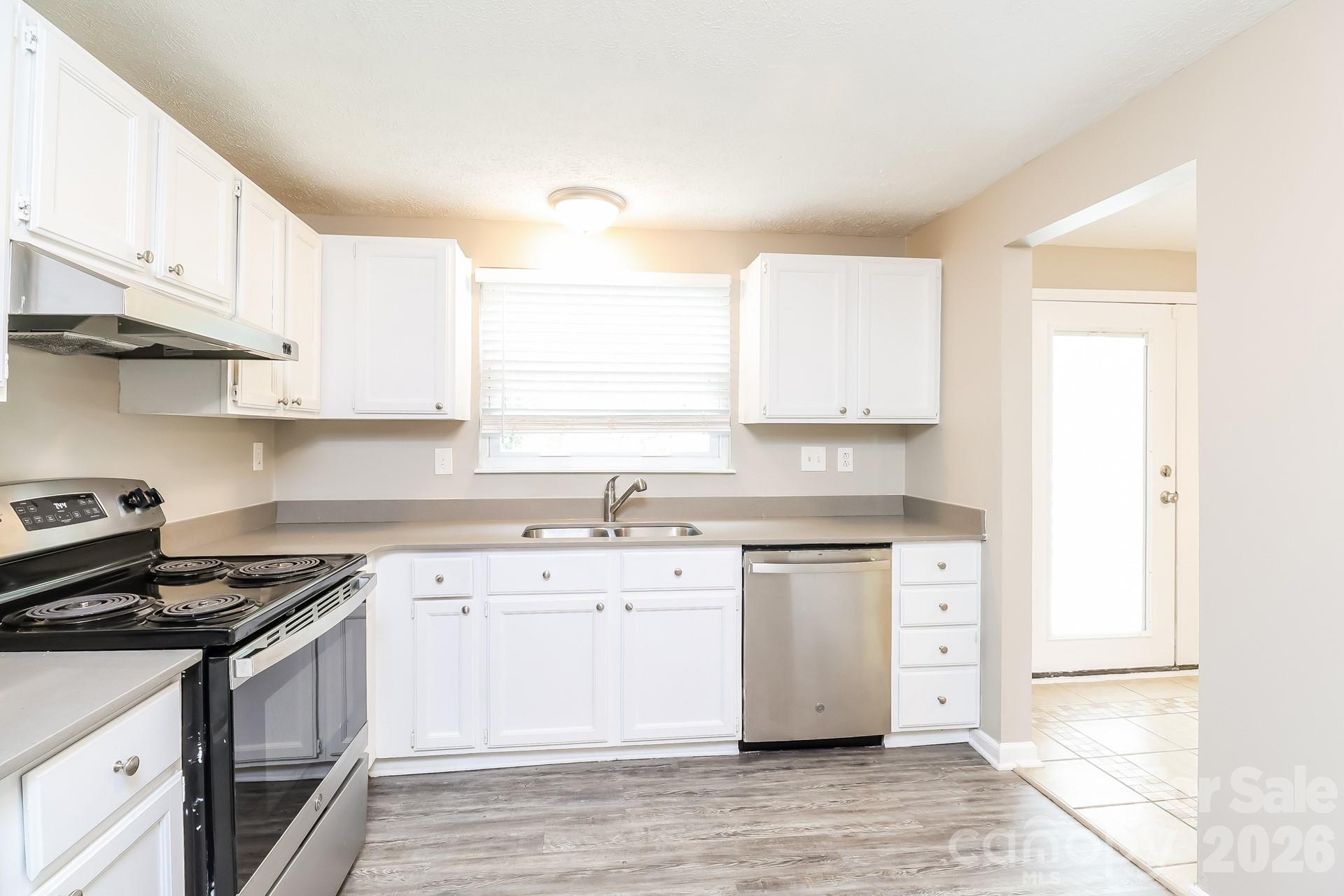 9111 Touchstone Lane — Charlotte