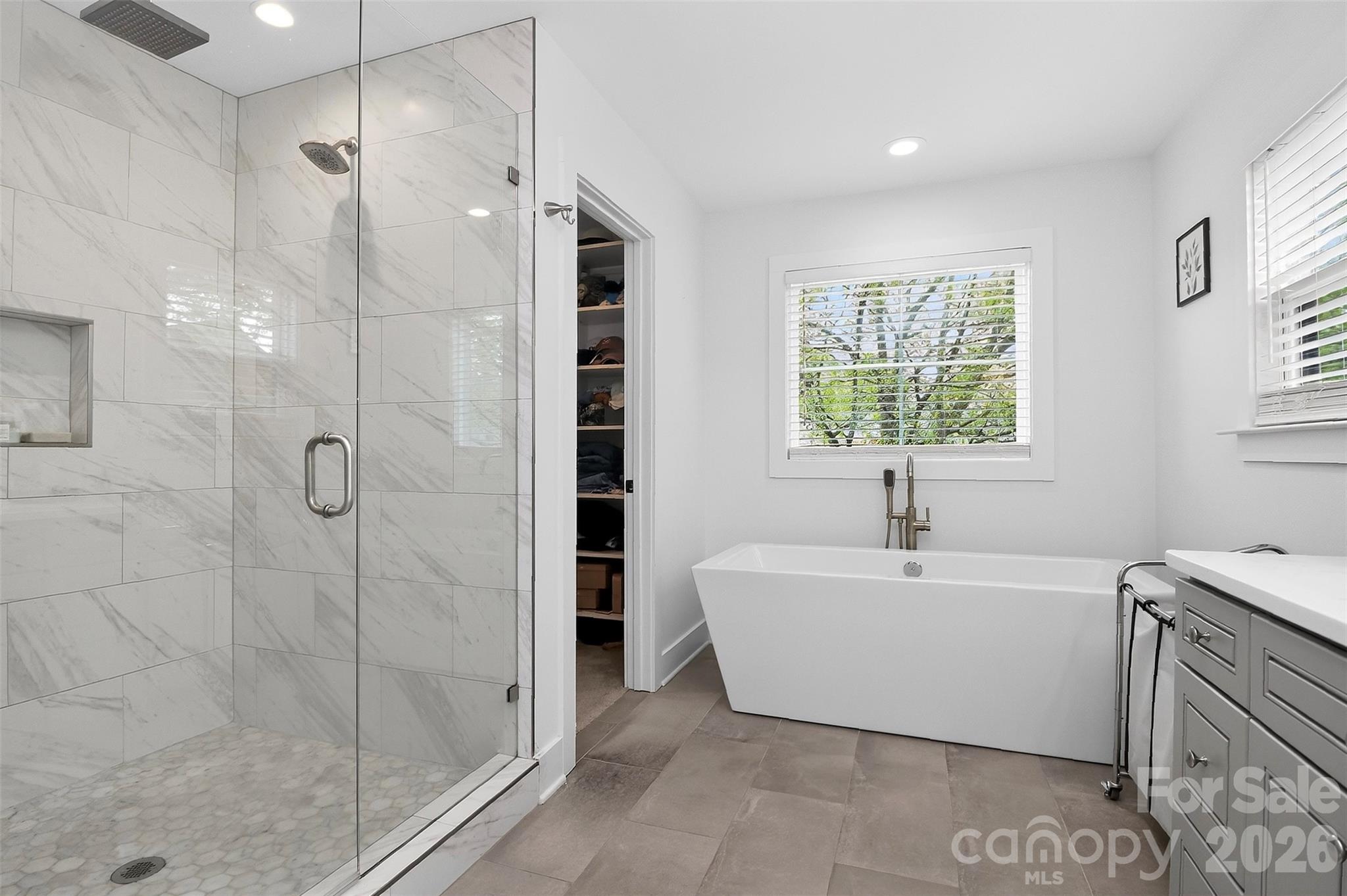 4231 Craig Avenue — Charlotte