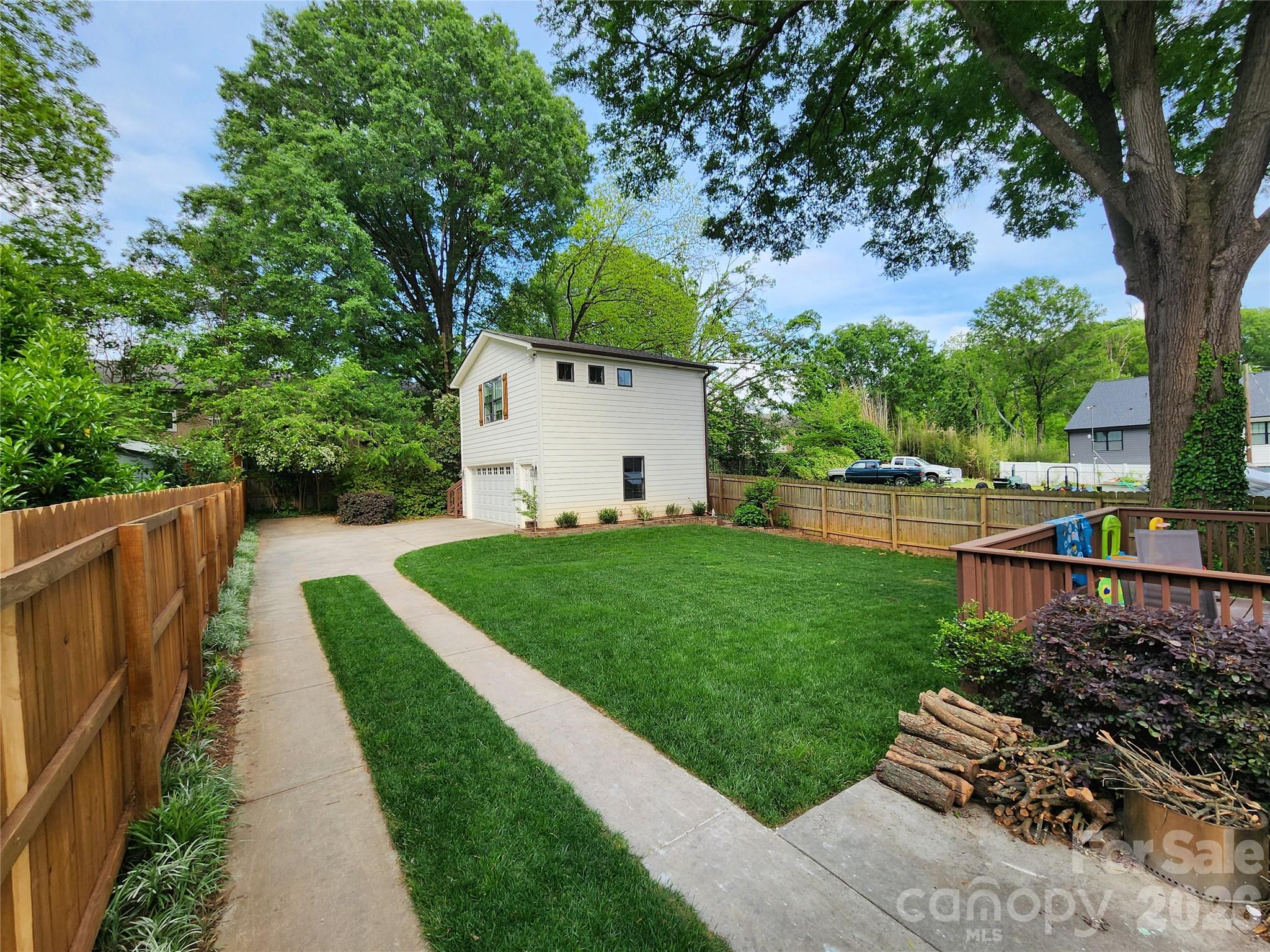 4231 Craig Avenue — Charlotte