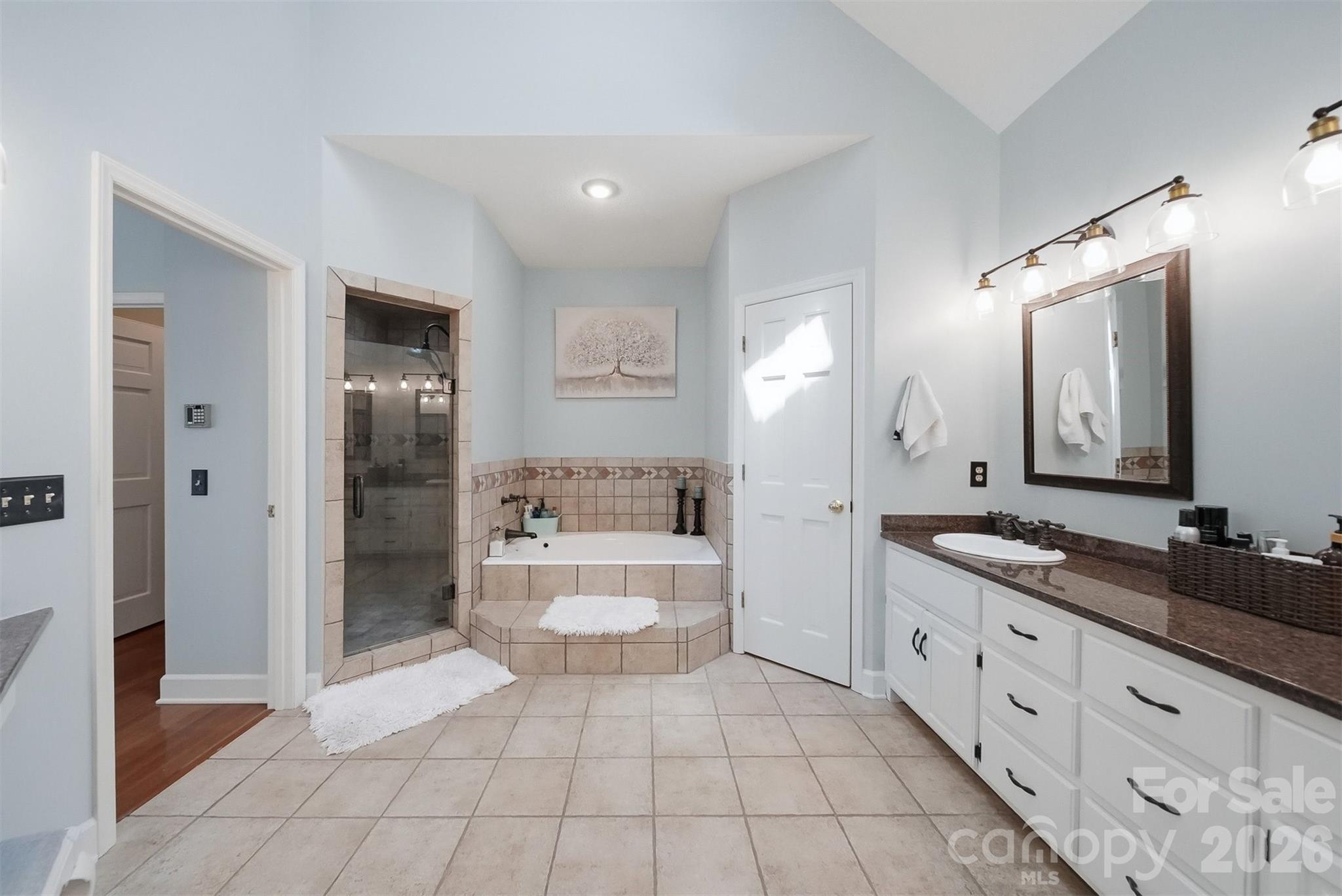 401 Stonecroft Drive — Lenoir
