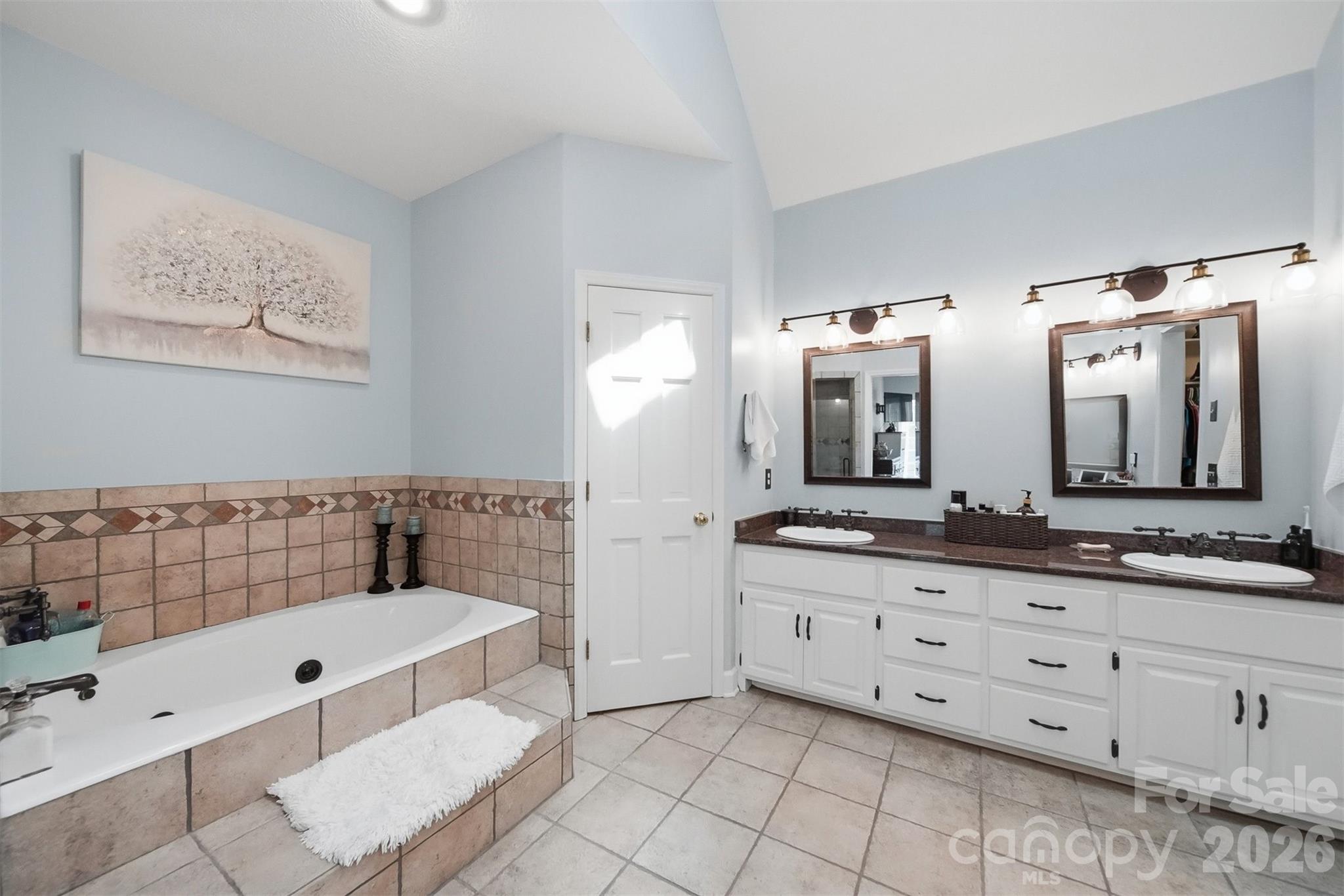401 Stonecroft Drive — Lenoir