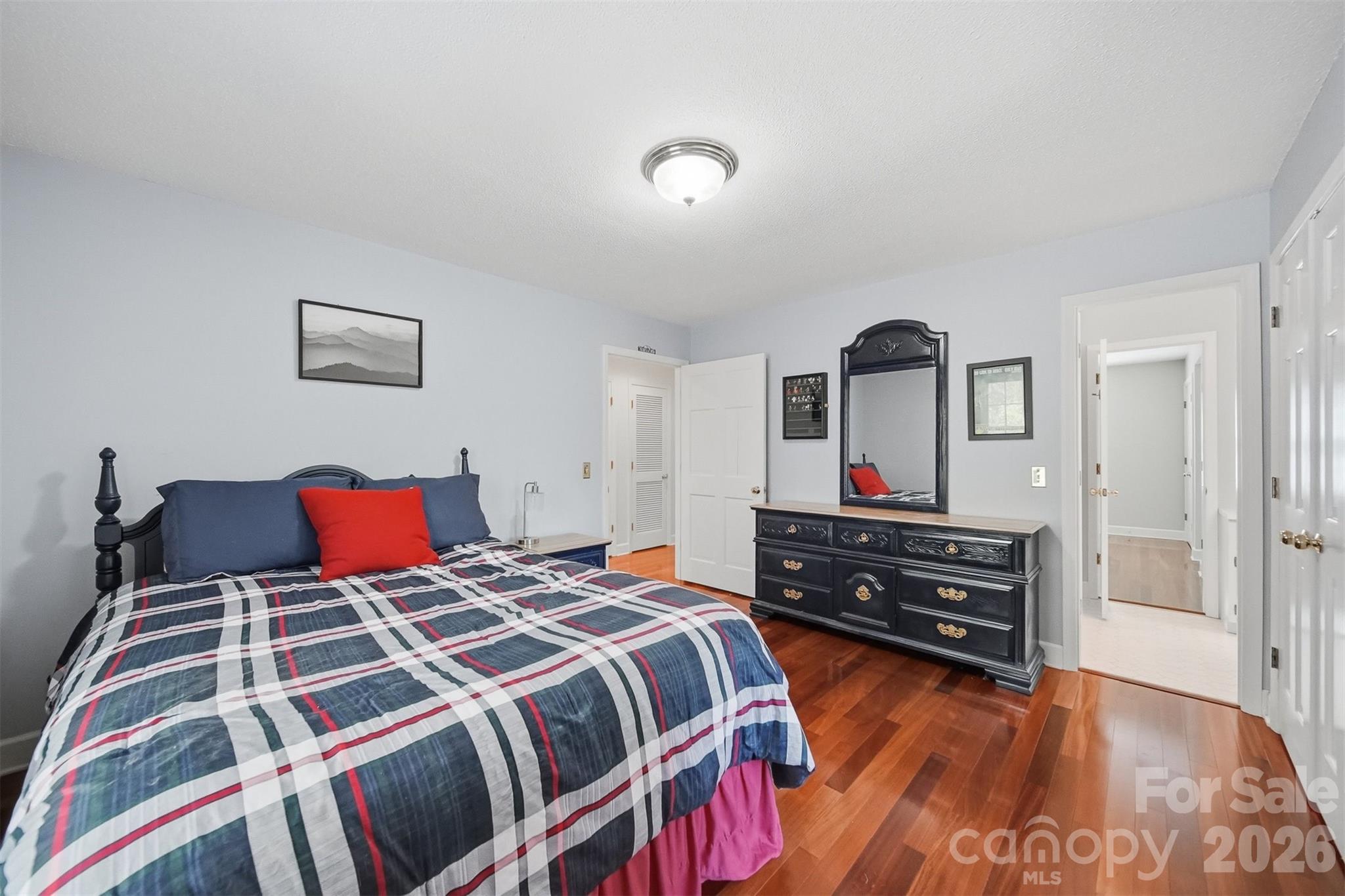 401 Stonecroft Drive — Lenoir