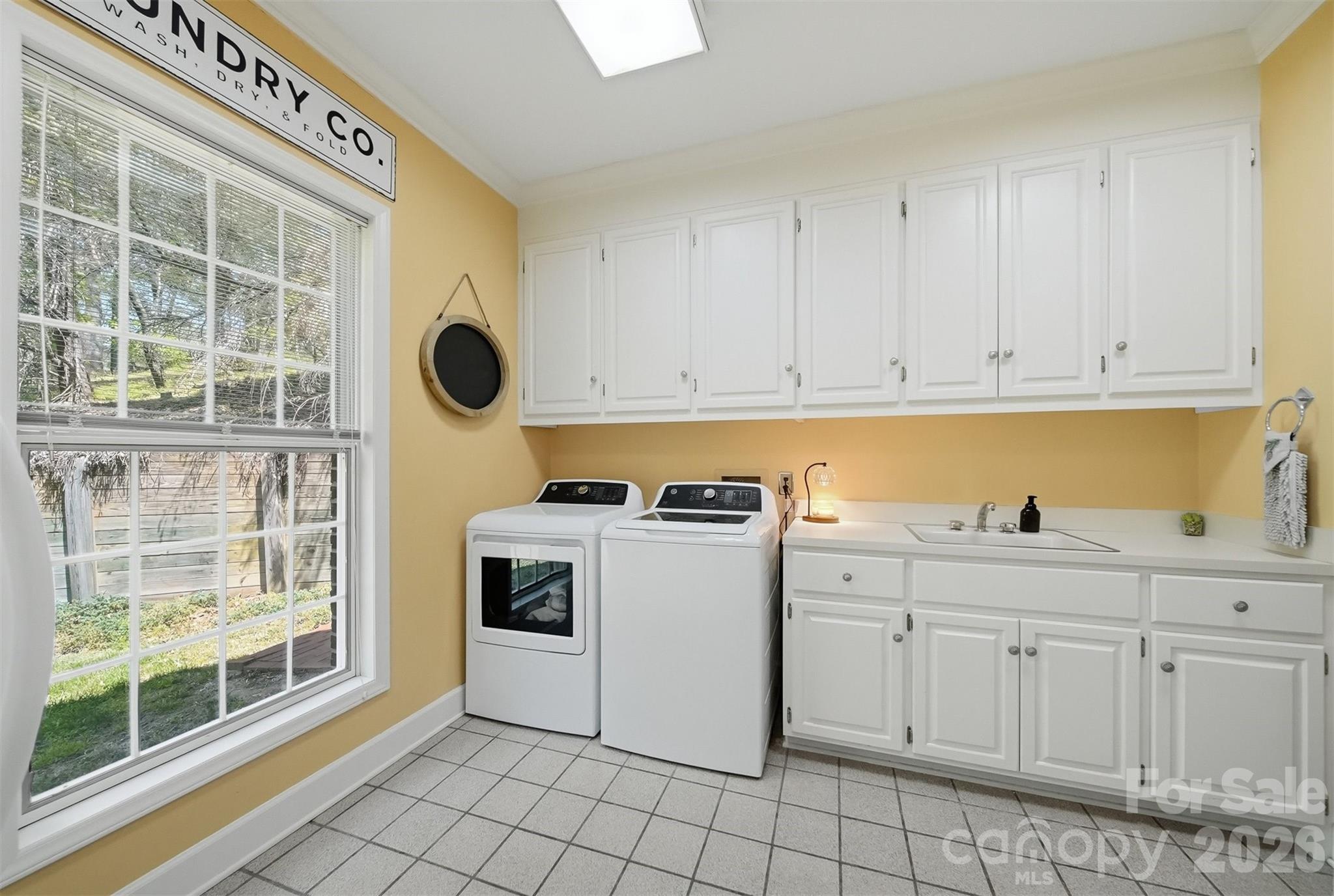 401 Stonecroft Drive — Lenoir