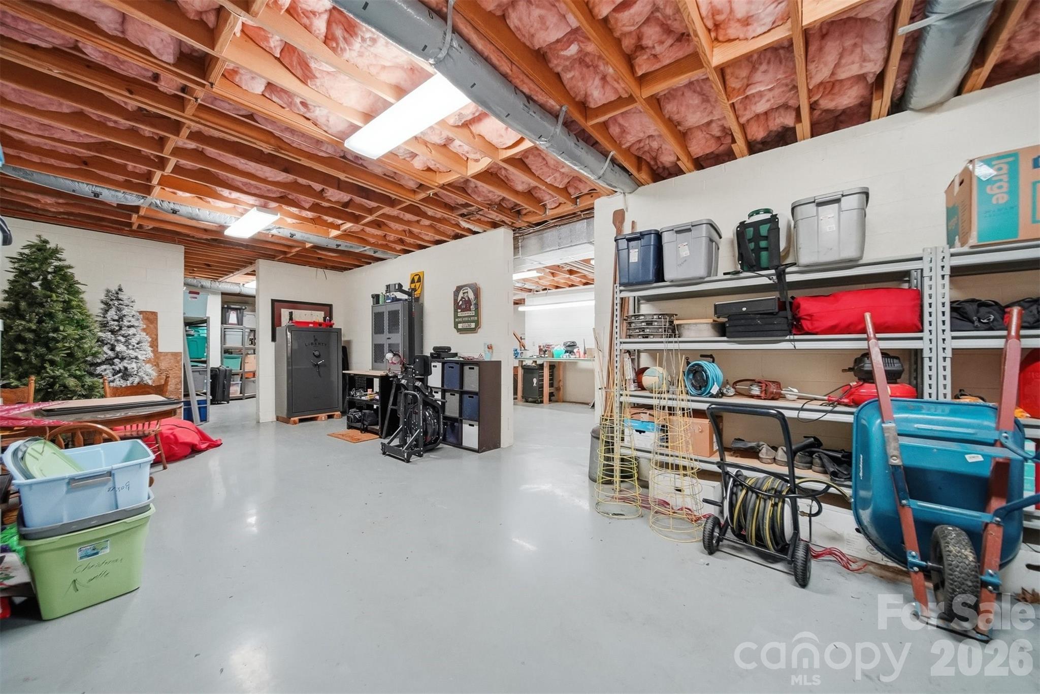 401 Stonecroft Drive — Lenoir