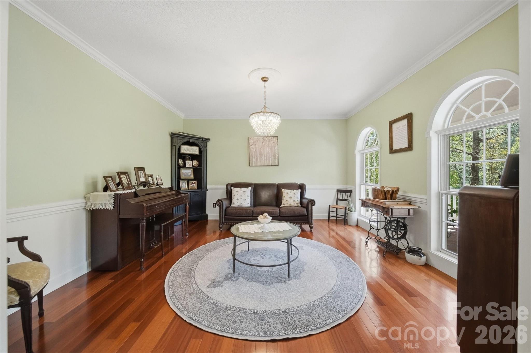 401 Stonecroft Drive — Lenoir
