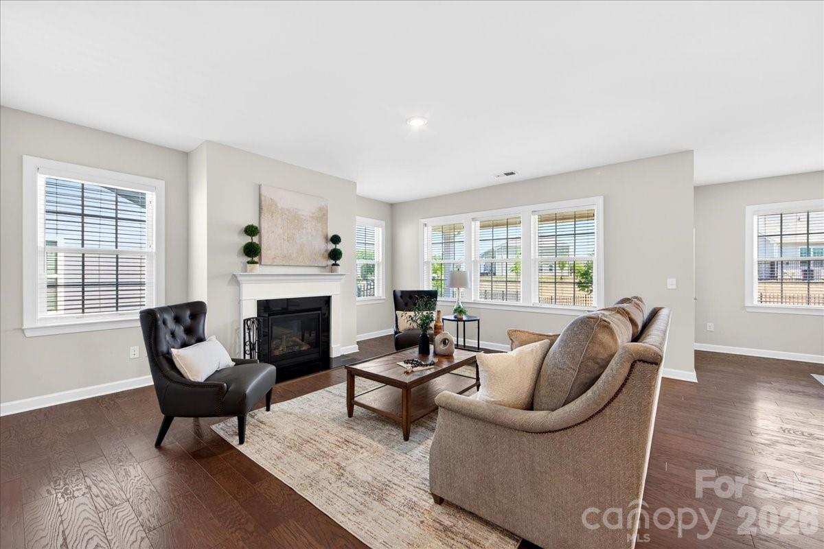 22024 Finworthy Lane — Huntersville