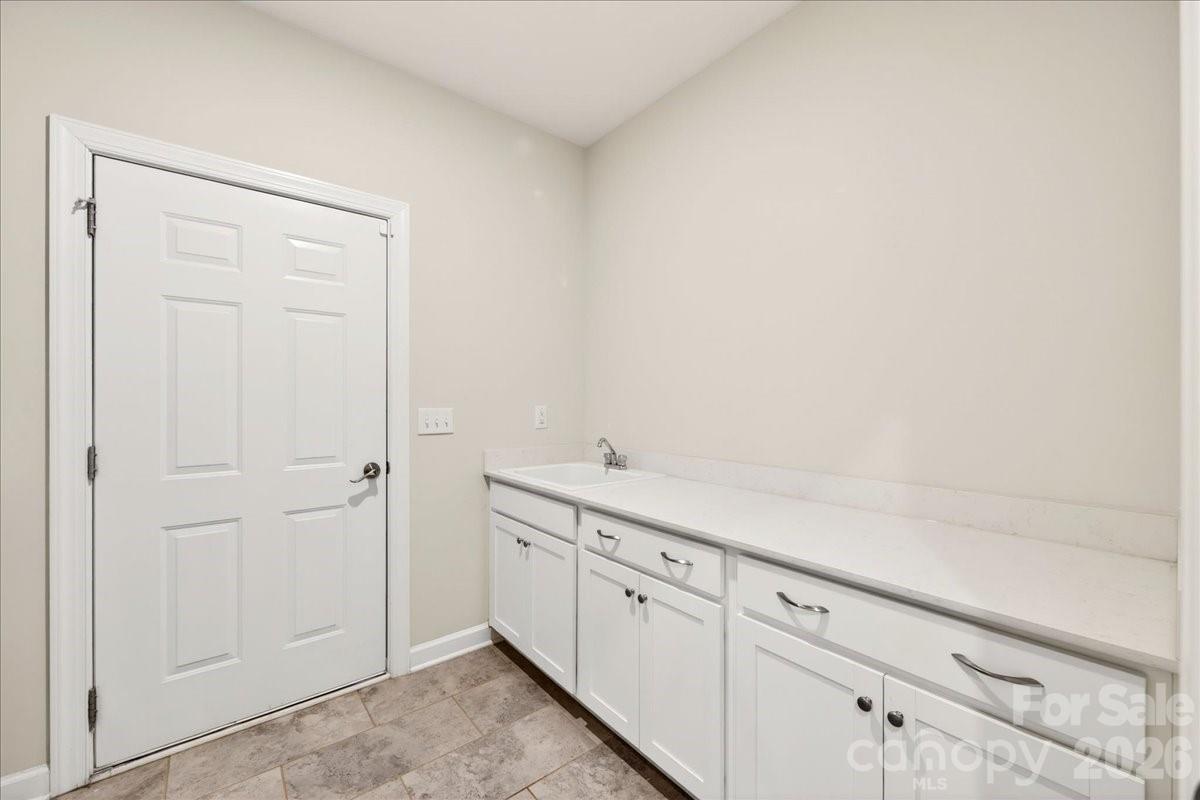 22024 Finworthy Lane — Huntersville