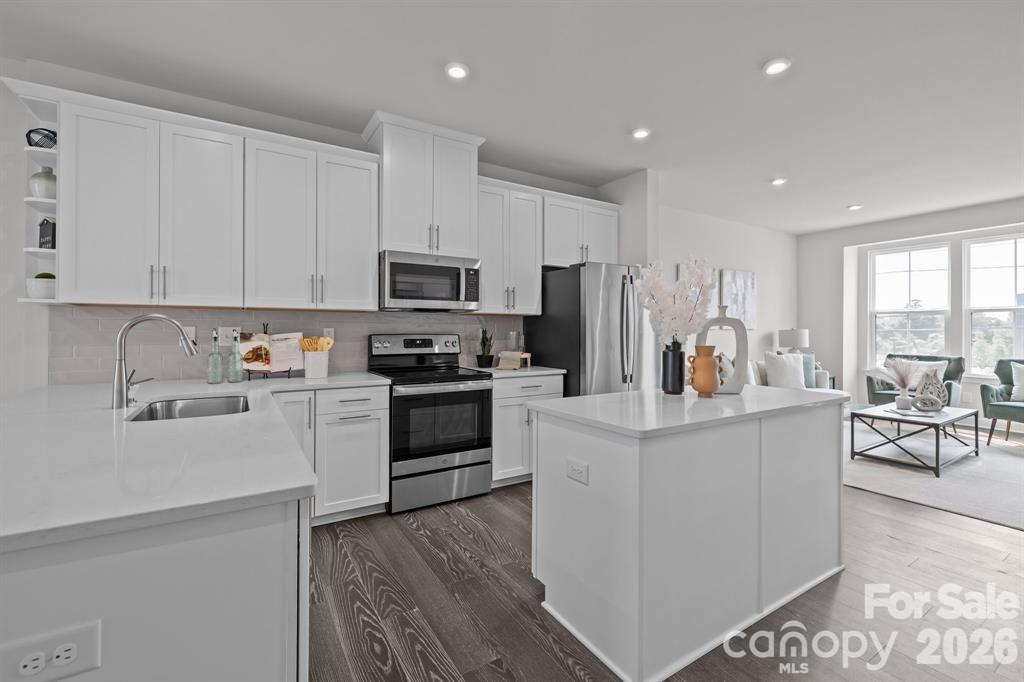 3737 S Tryon Street — Charlotte