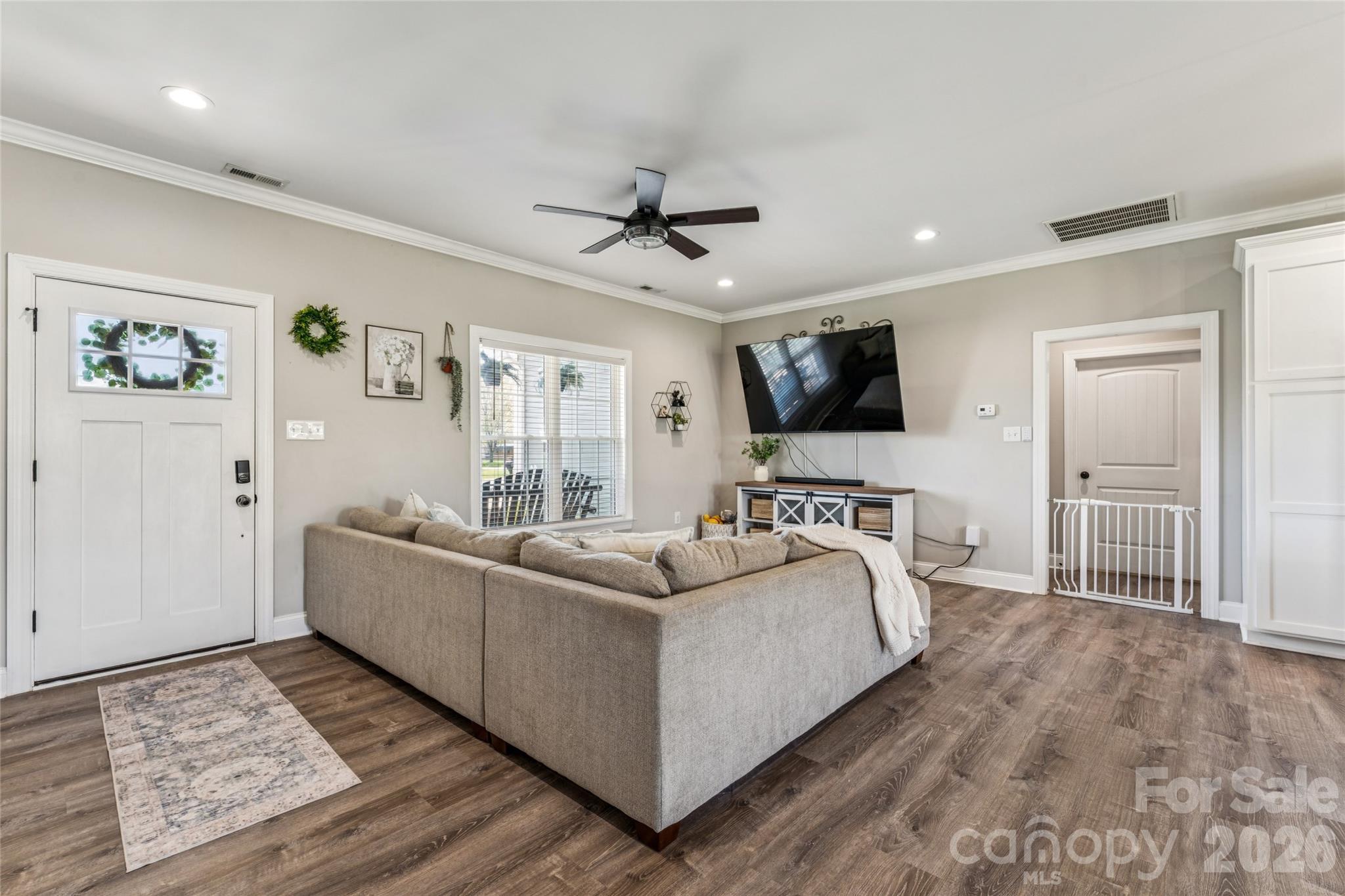 105 E Dundee Court — Statesville