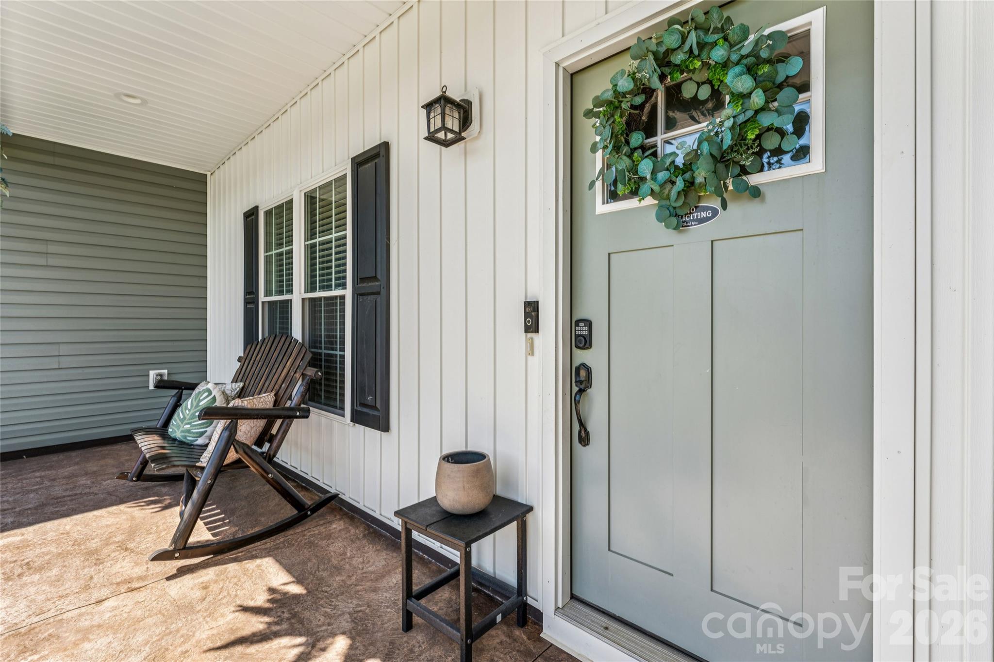 105 E Dundee Court — Statesville
