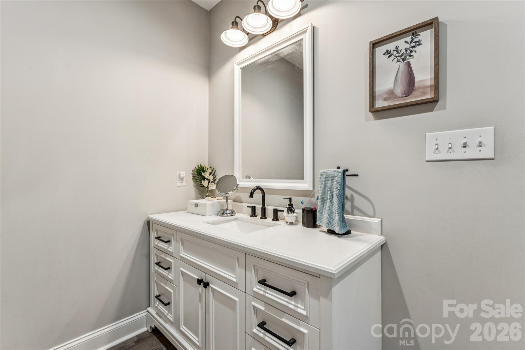 105 E Dundee Court — Statesville