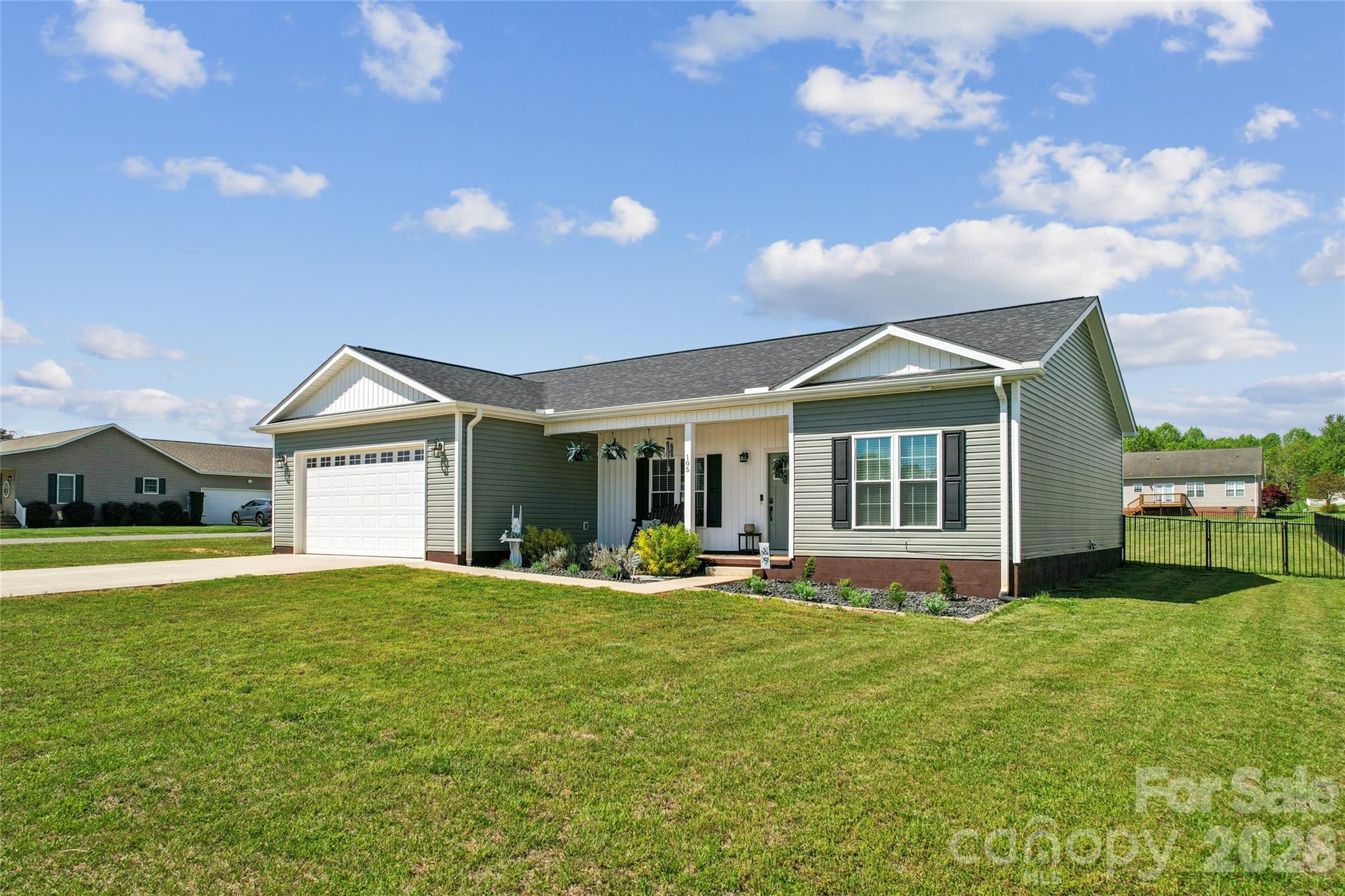 105 E Dundee Court — Statesville