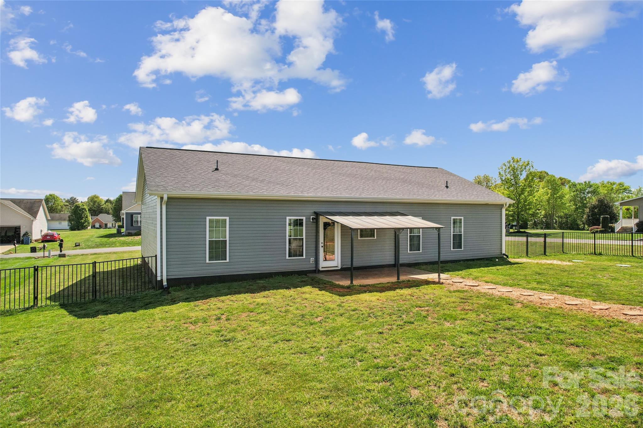 105 E Dundee Court — Statesville