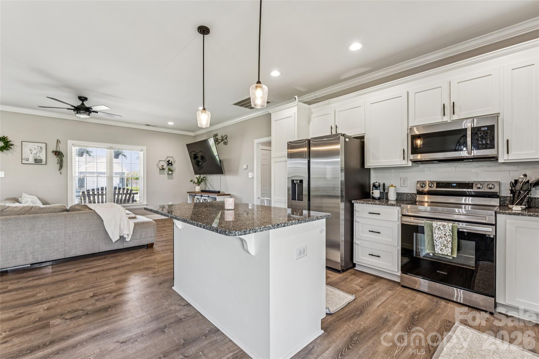 105 E Dundee Court — Statesville