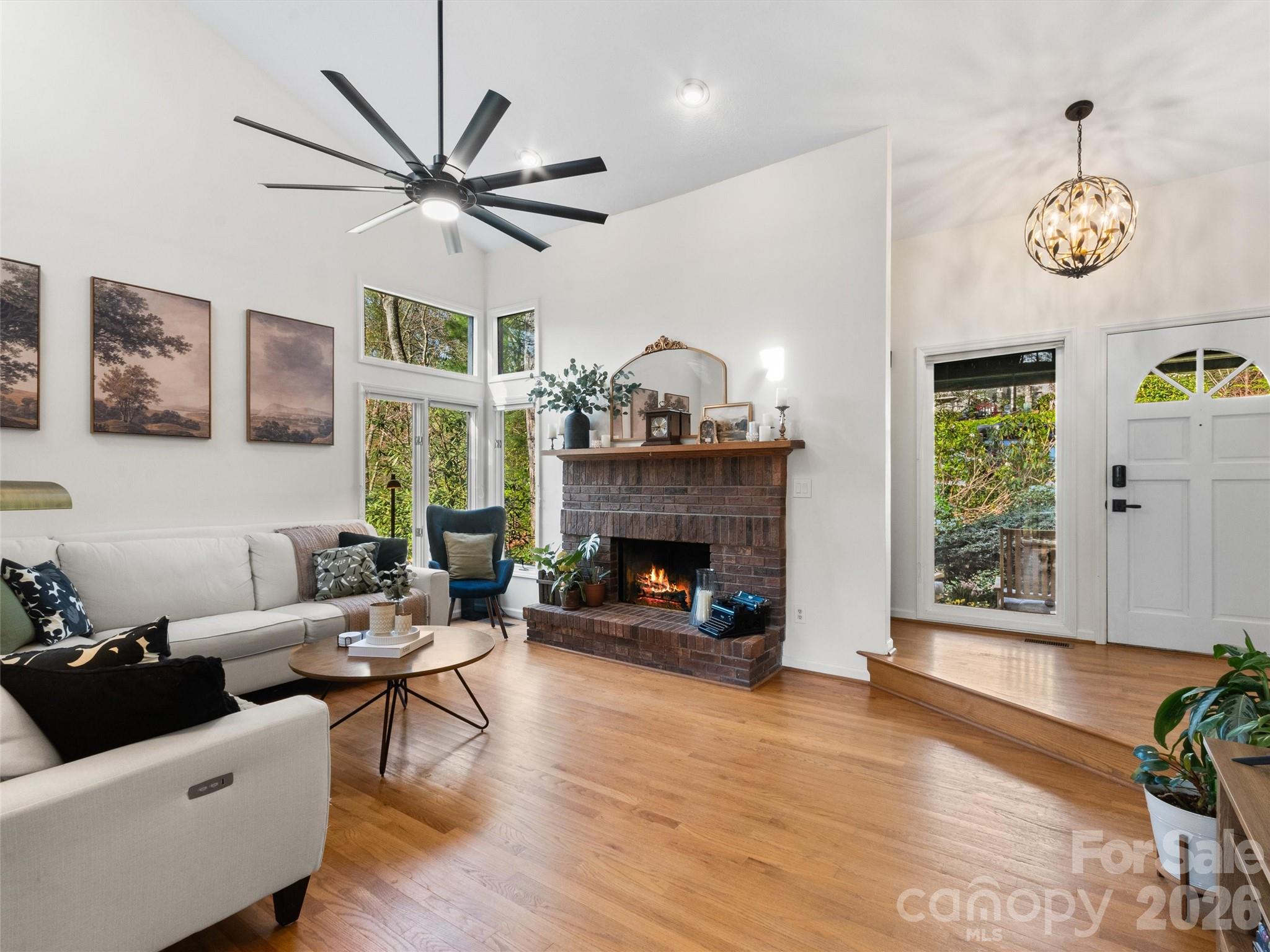 26 Autumn Ridge Lane — Asheville