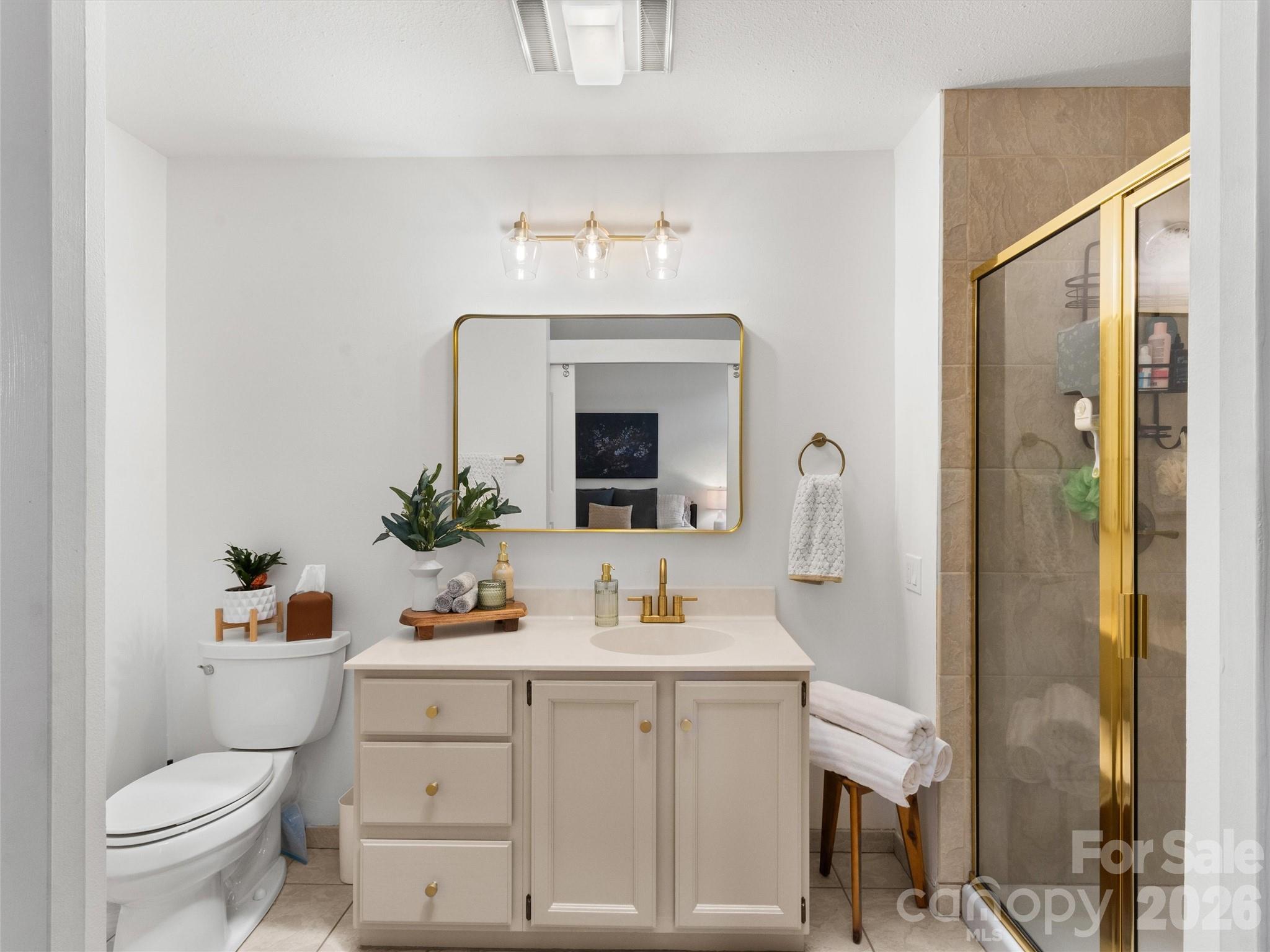 26 Autumn Ridge Lane — Asheville