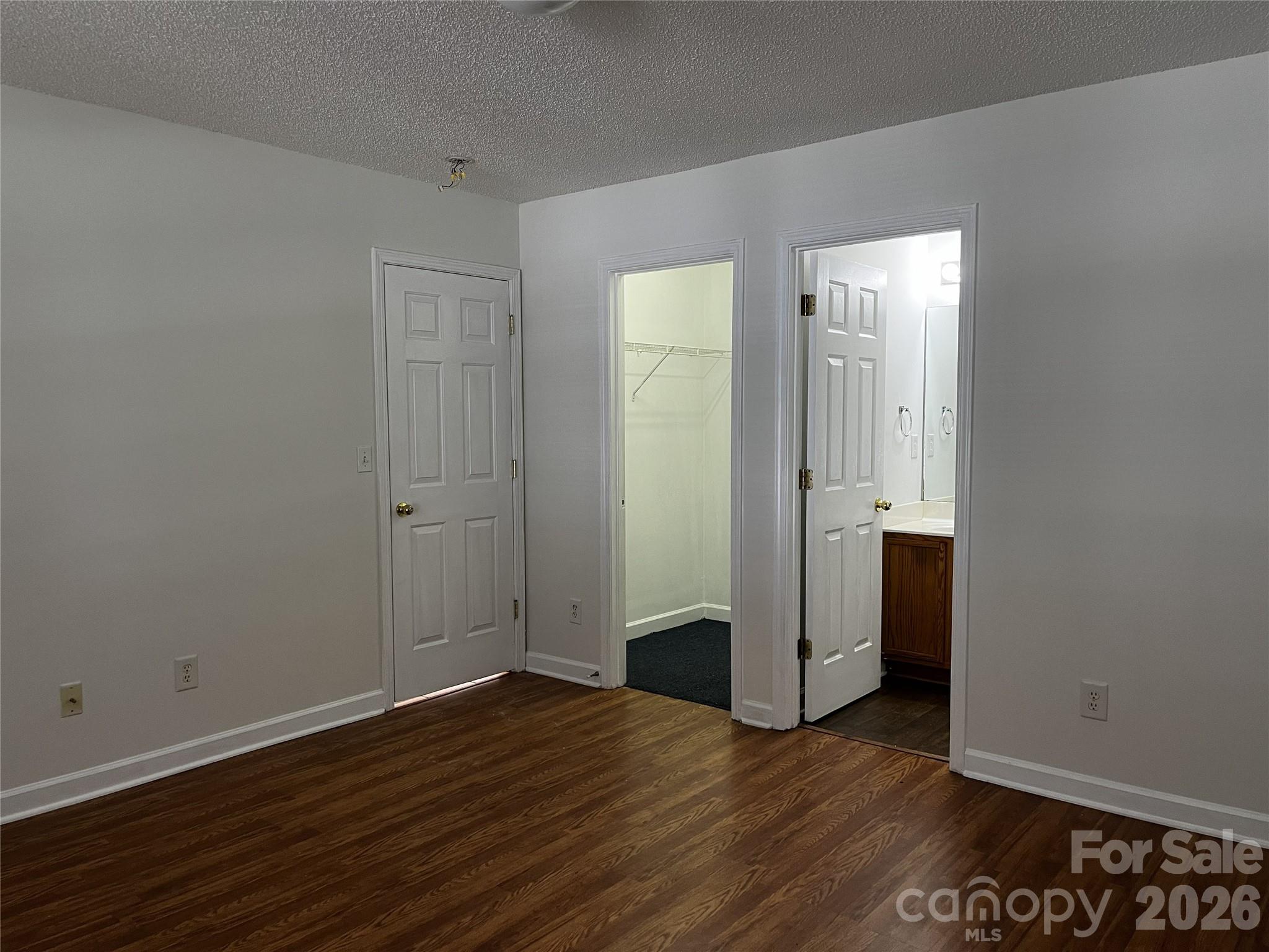 1404 Jordans Pond Lane — Charlotte