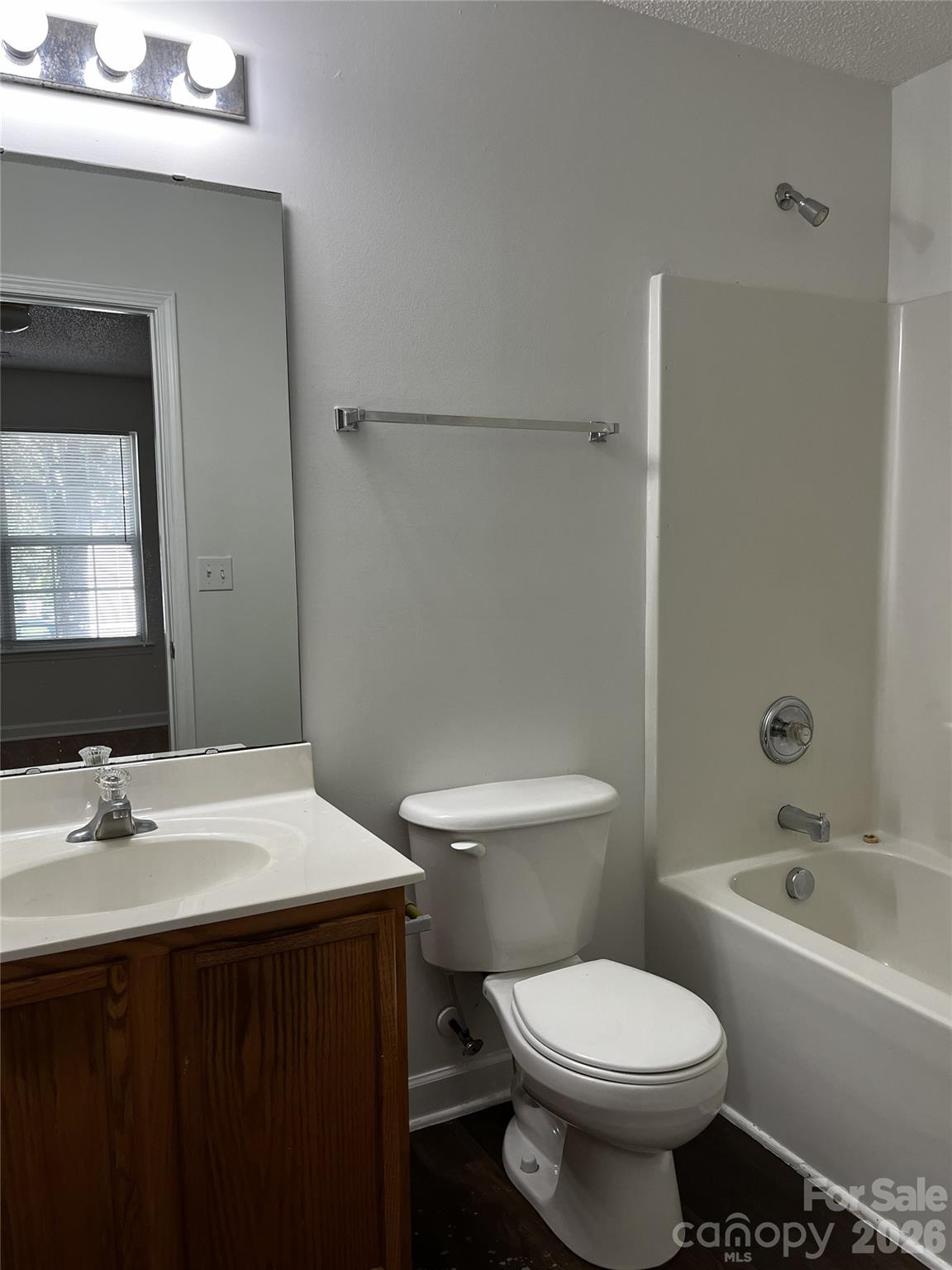 1404 Jordans Pond Lane — Charlotte