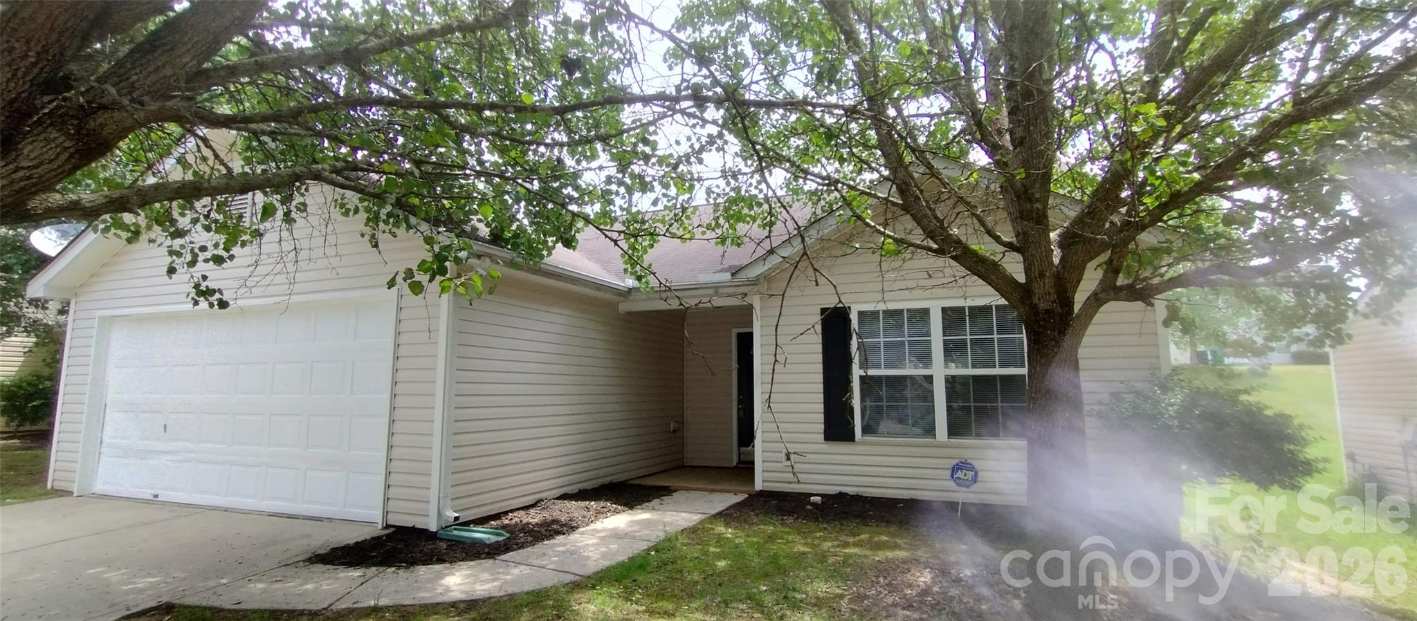 1404 Jordans Pond Lane — Charlotte