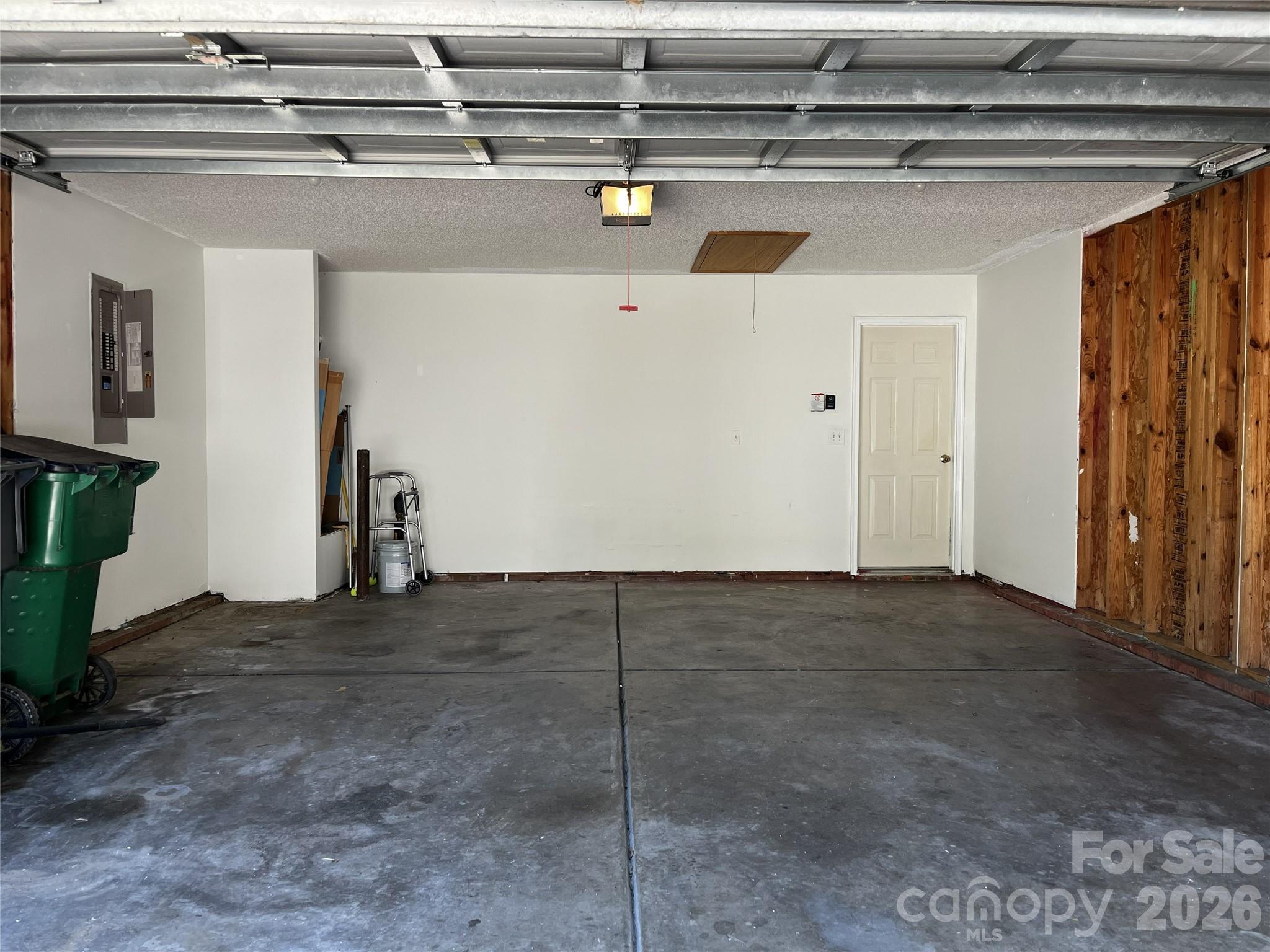 1404 Jordans Pond Lane — Charlotte