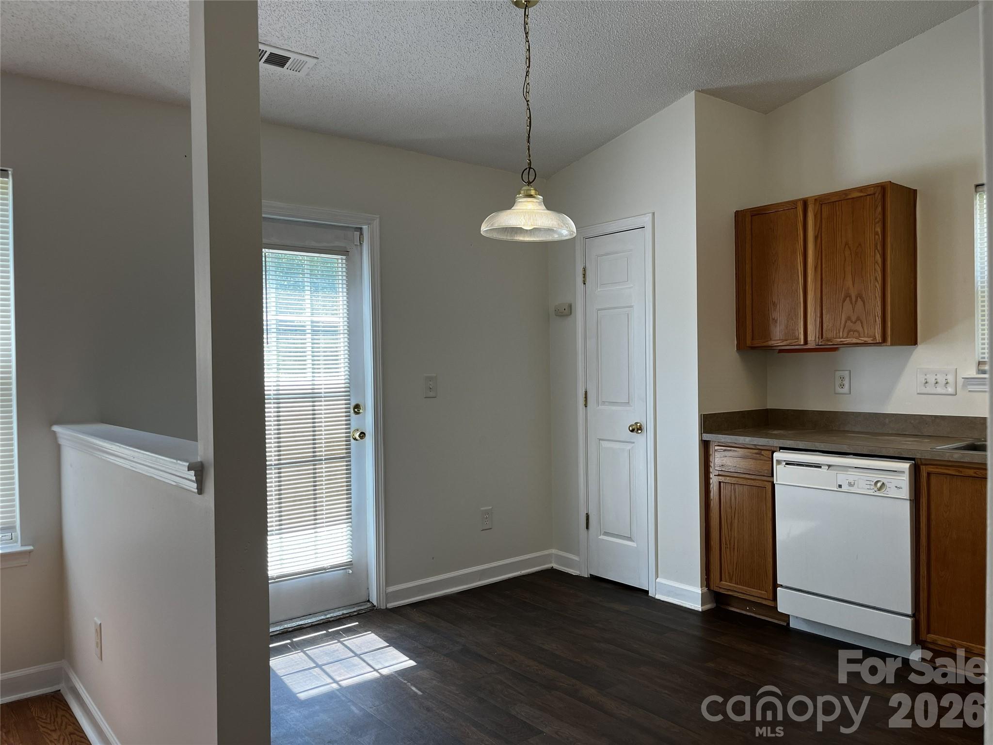 1404 Jordans Pond Lane — Charlotte