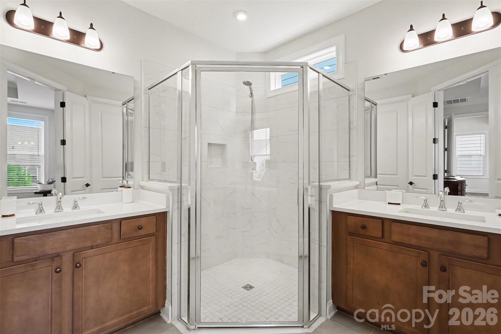 10225 Superb Lane — Charlotte