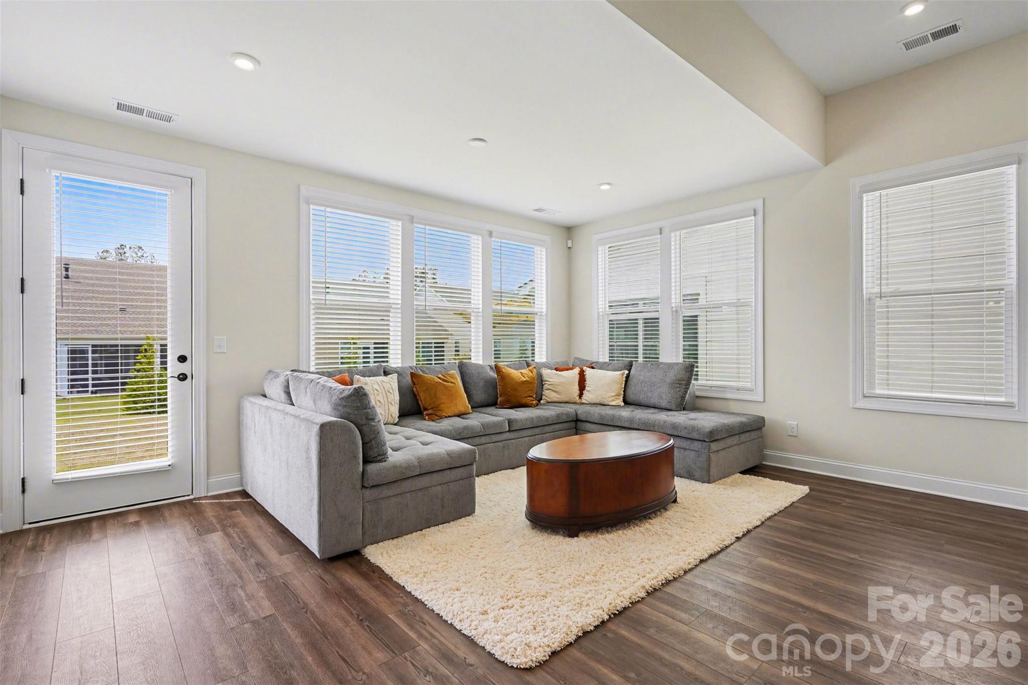 10225 Superb Lane — Charlotte