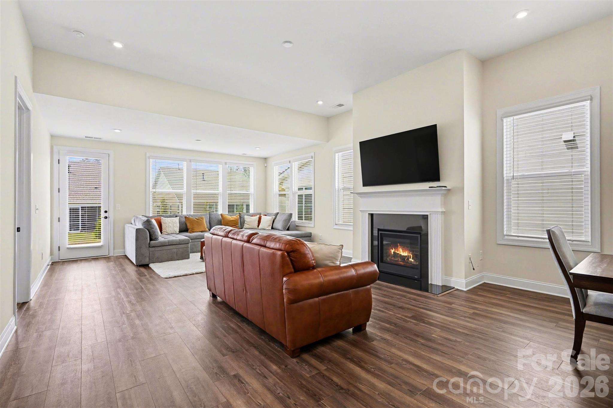10225 Superb Lane — Charlotte