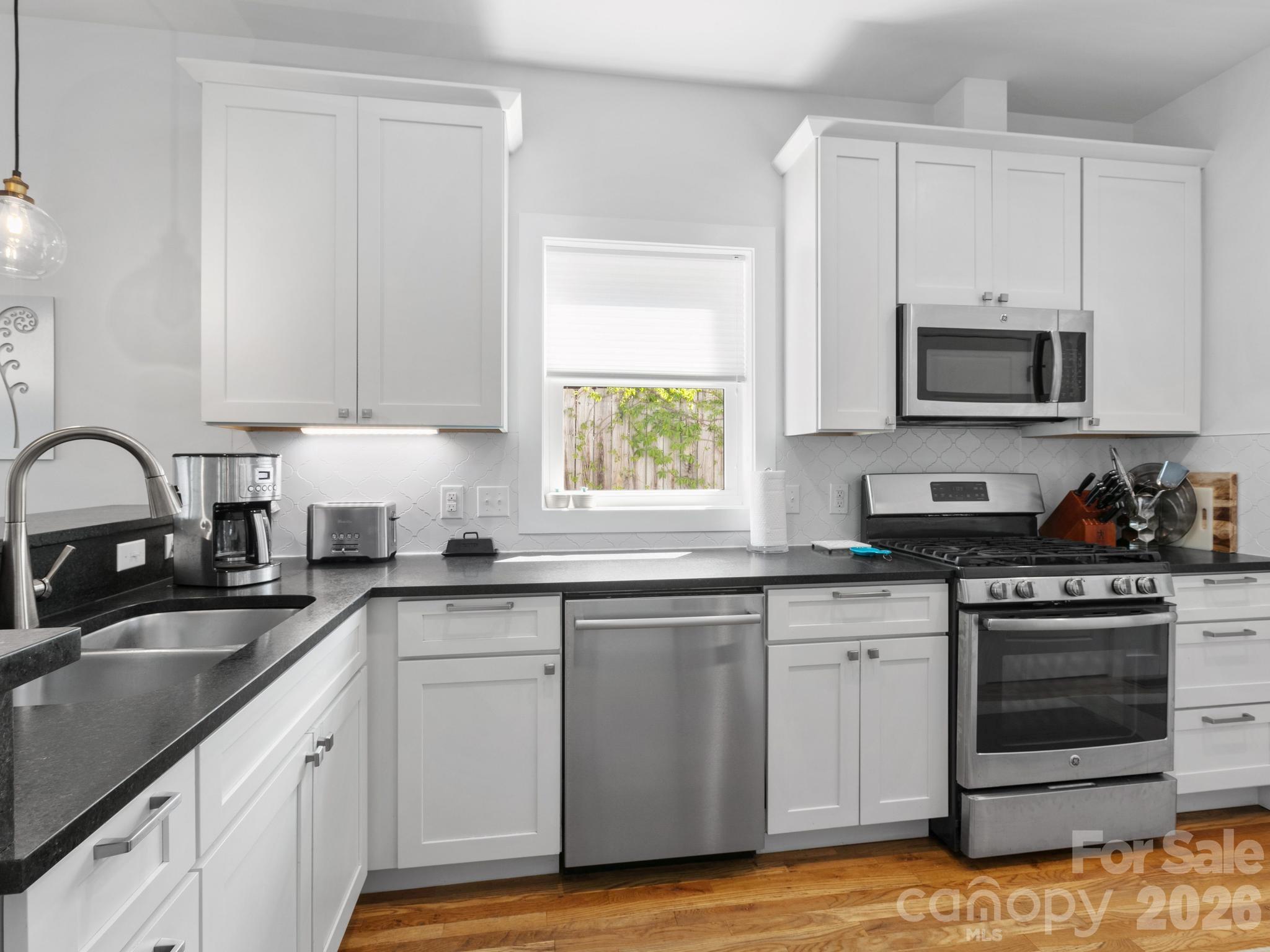 46 Rumbough Place — Asheville