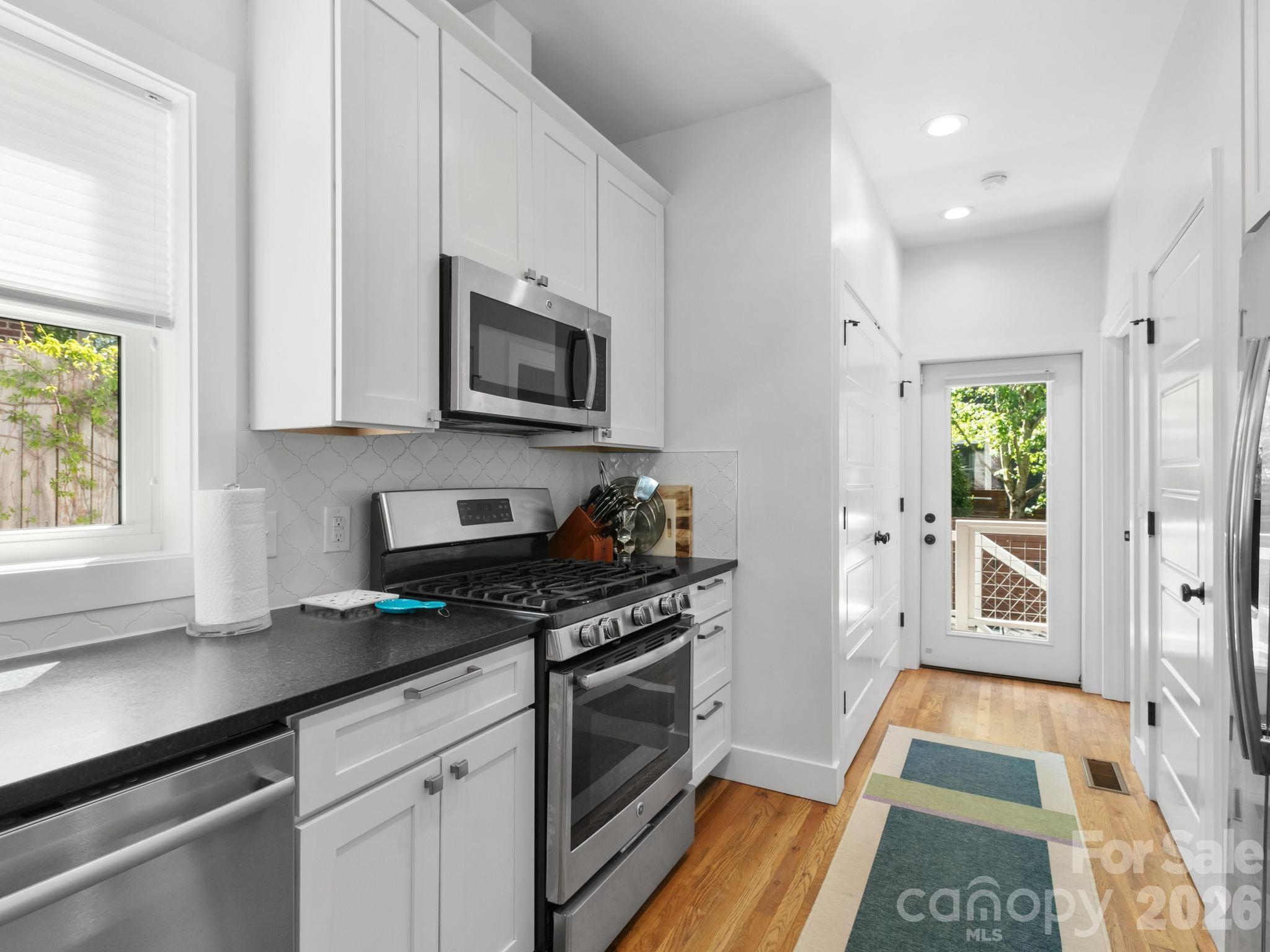 46 Rumbough Place — Asheville