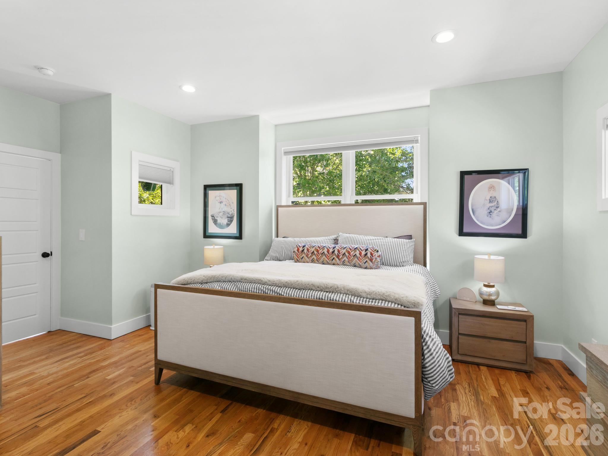46 Rumbough Place — Asheville