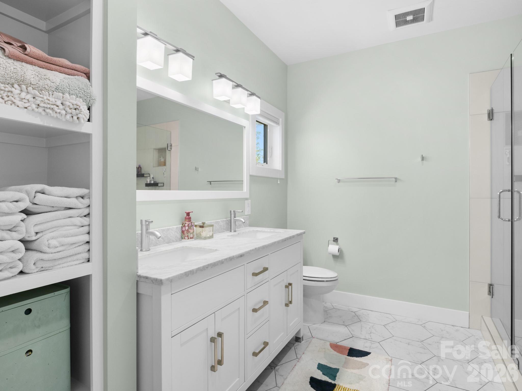 46 Rumbough Place — Asheville