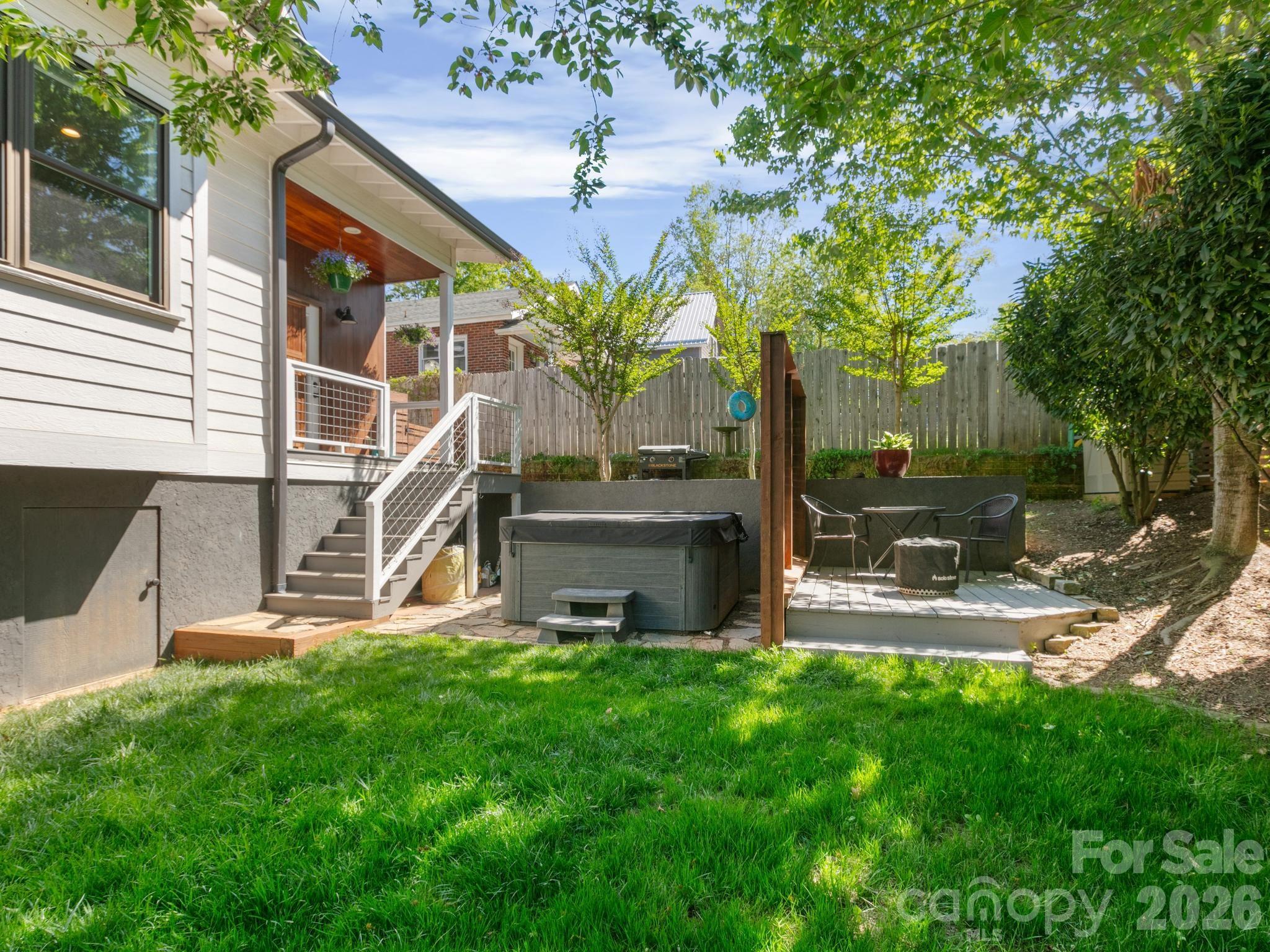 46 Rumbough Place — Asheville