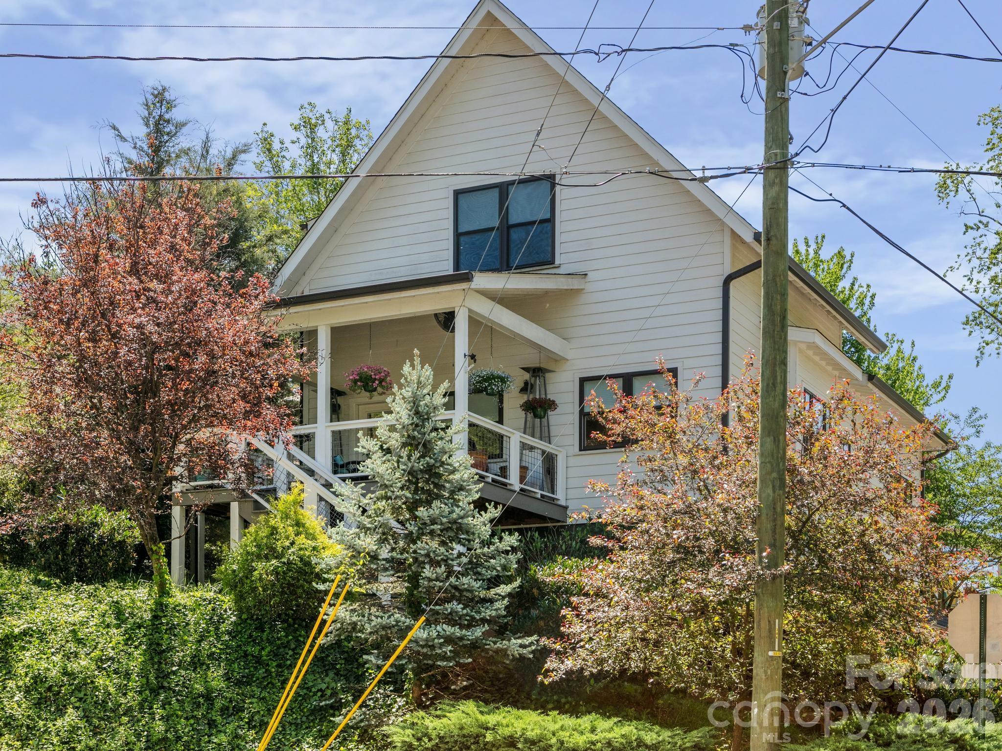 46 Rumbough Place — Asheville