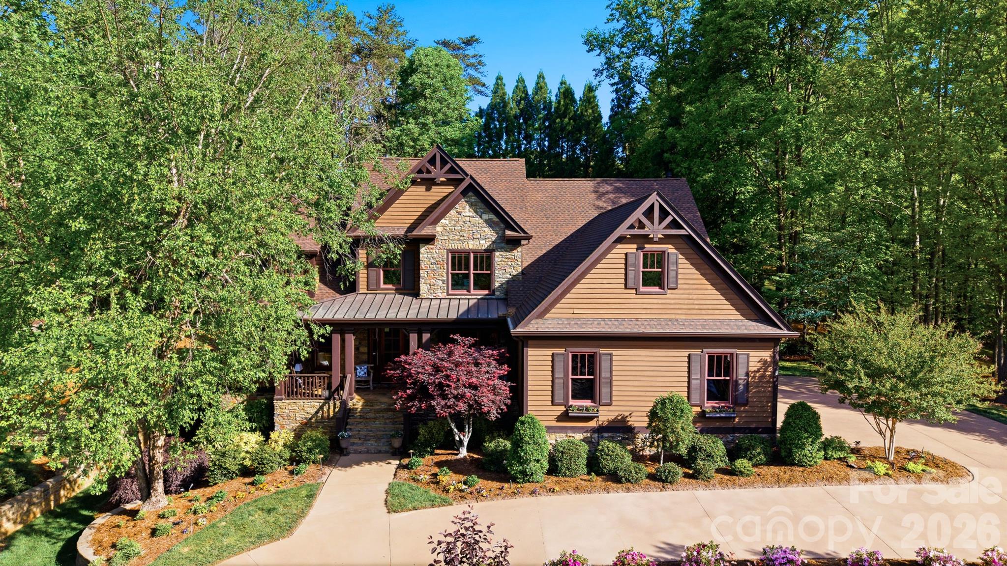 2748 Trent Drive NE — Conover