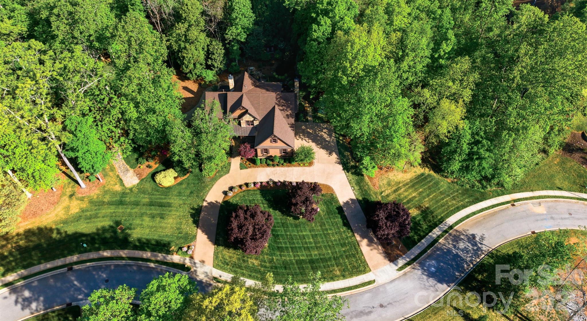 2748 Trent Drive NE — Conover