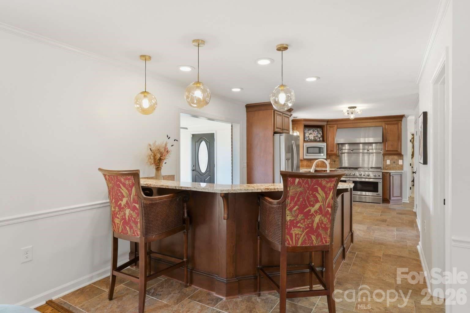 3811 Pinecrest Drive NE — Hickory