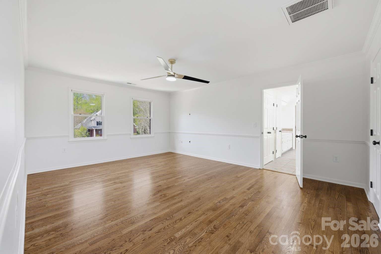 3811 Pinecrest Drive NE — Hickory