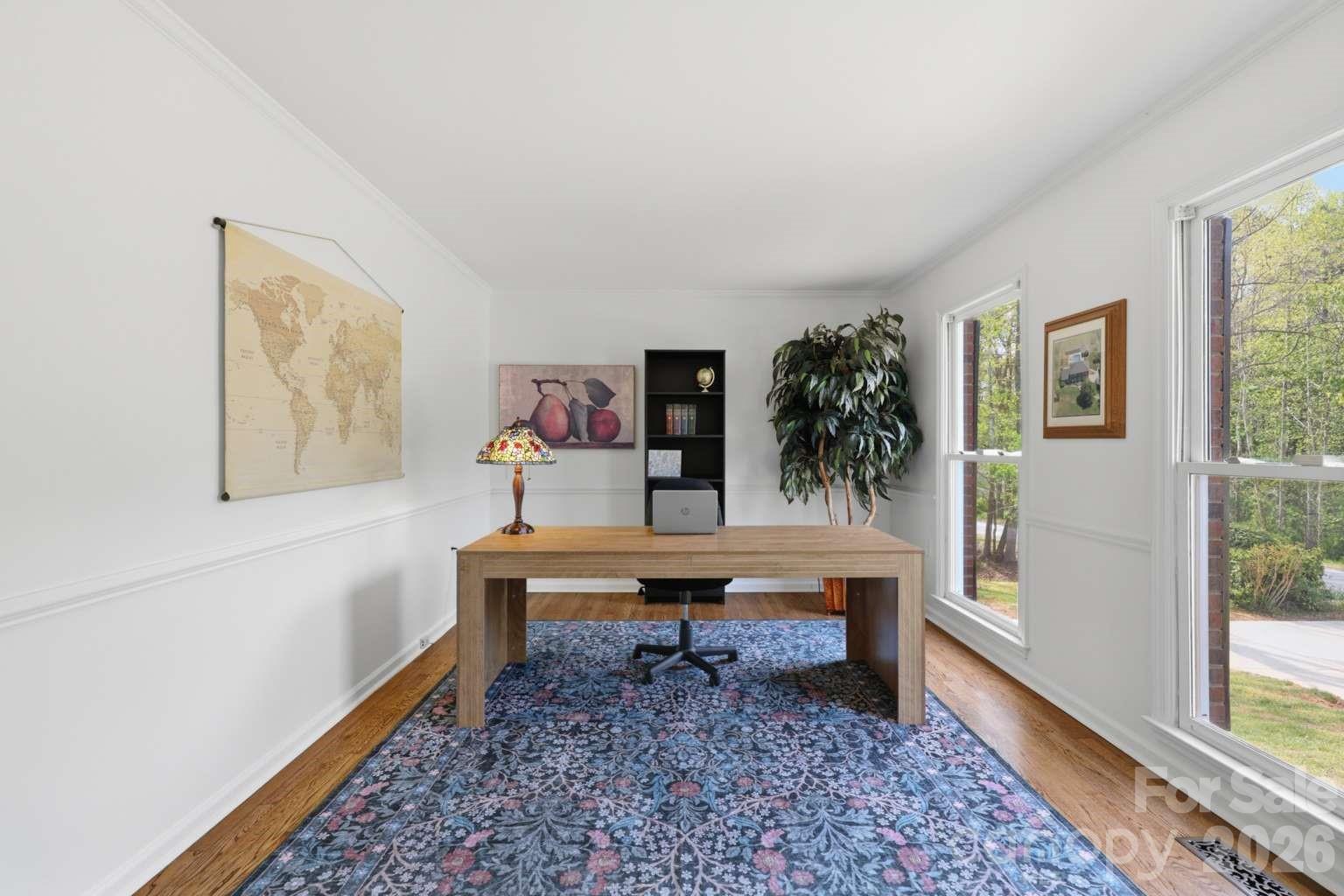 3811 Pinecrest Drive NE — Hickory
