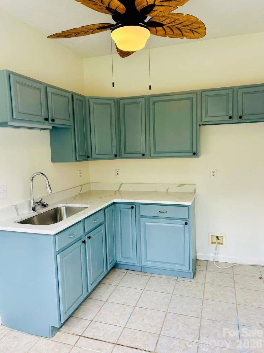 3811 Pinecrest Drive NE — Hickory