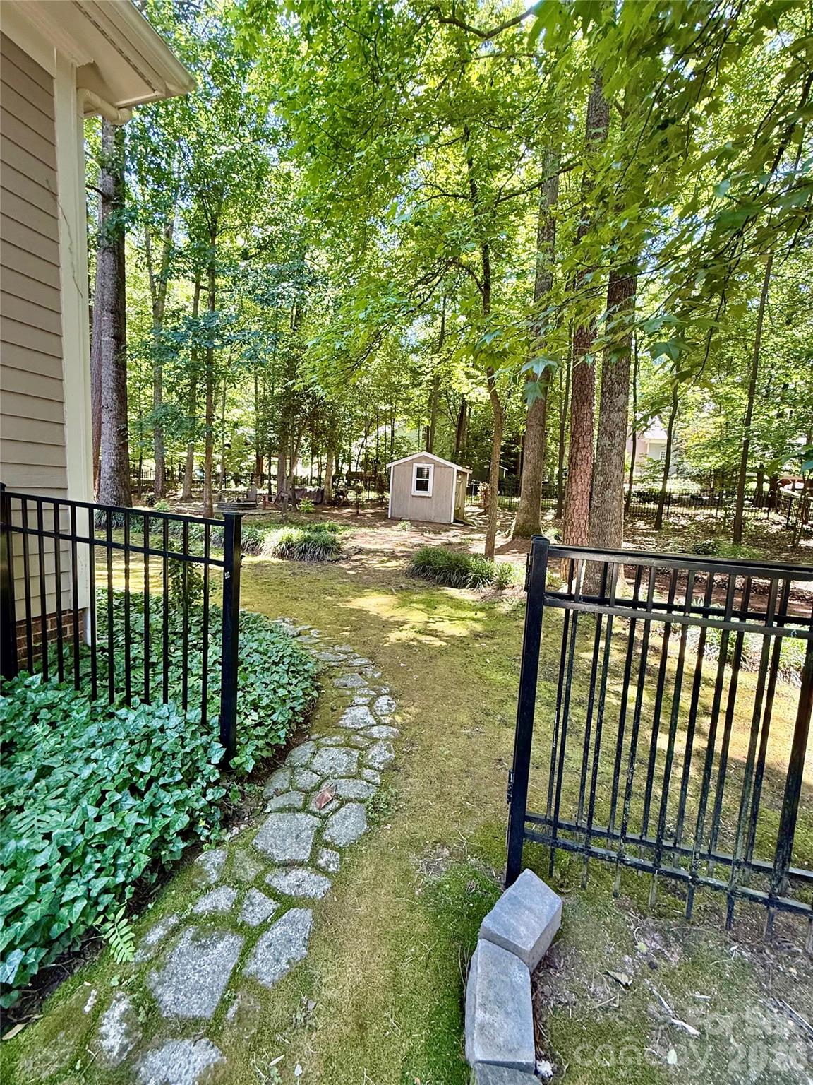 1512 Calvin Hal Road — Lake Wylie
