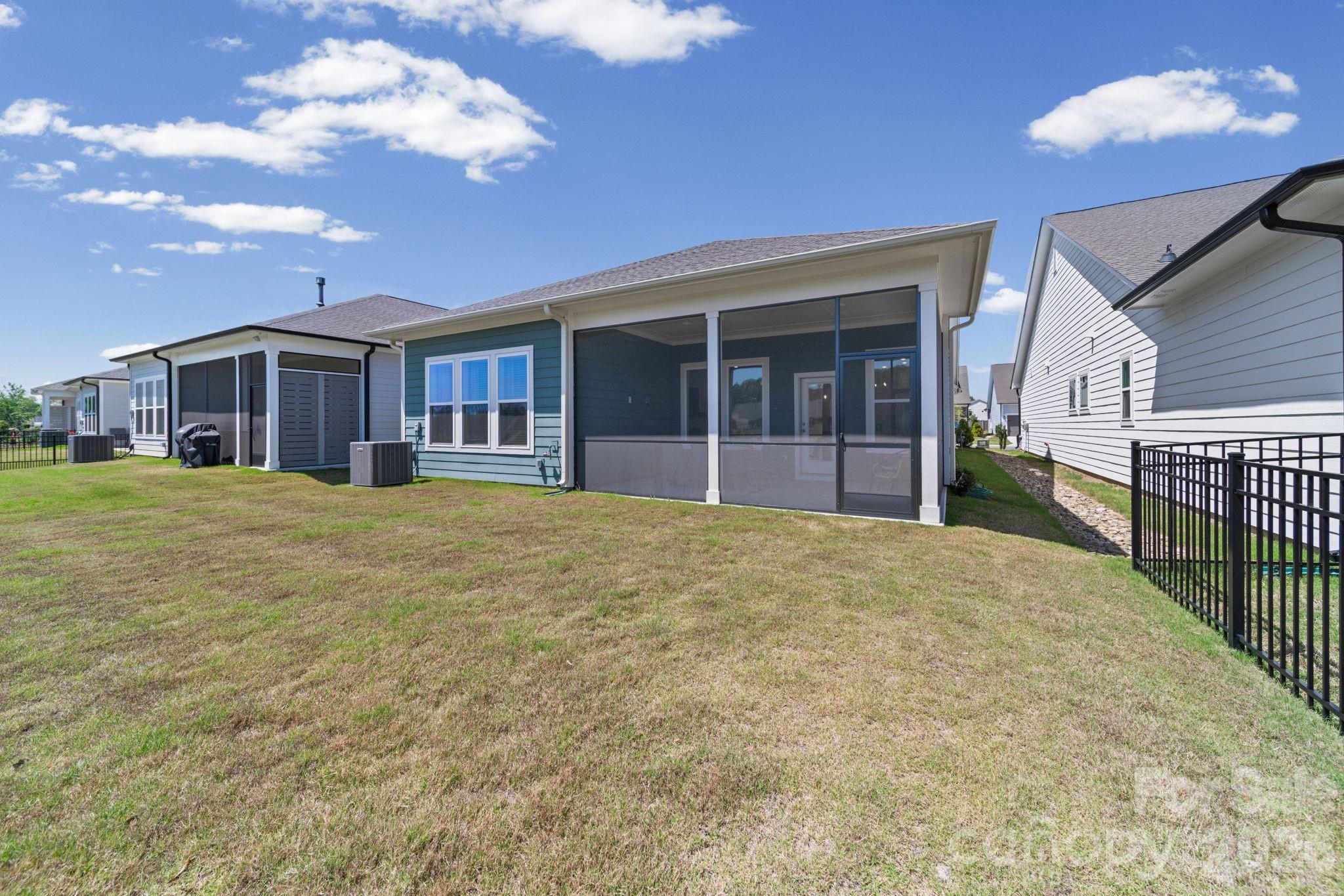 1133 Idyllic Lane — Waxhaw