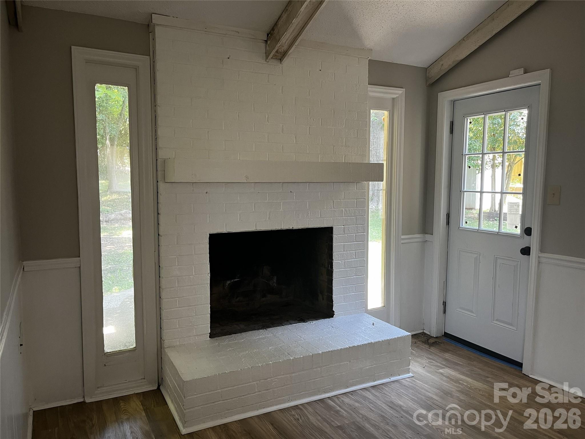 2213 Shamrock Drive — Charlotte