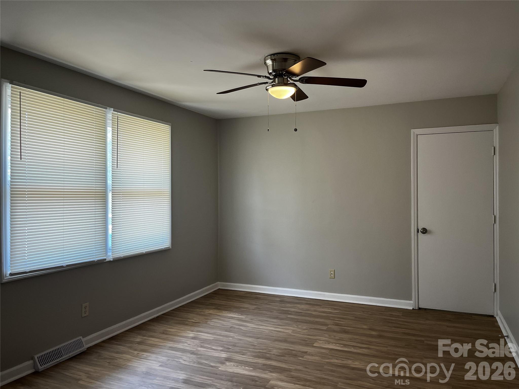 2213 Shamrock Drive — Charlotte