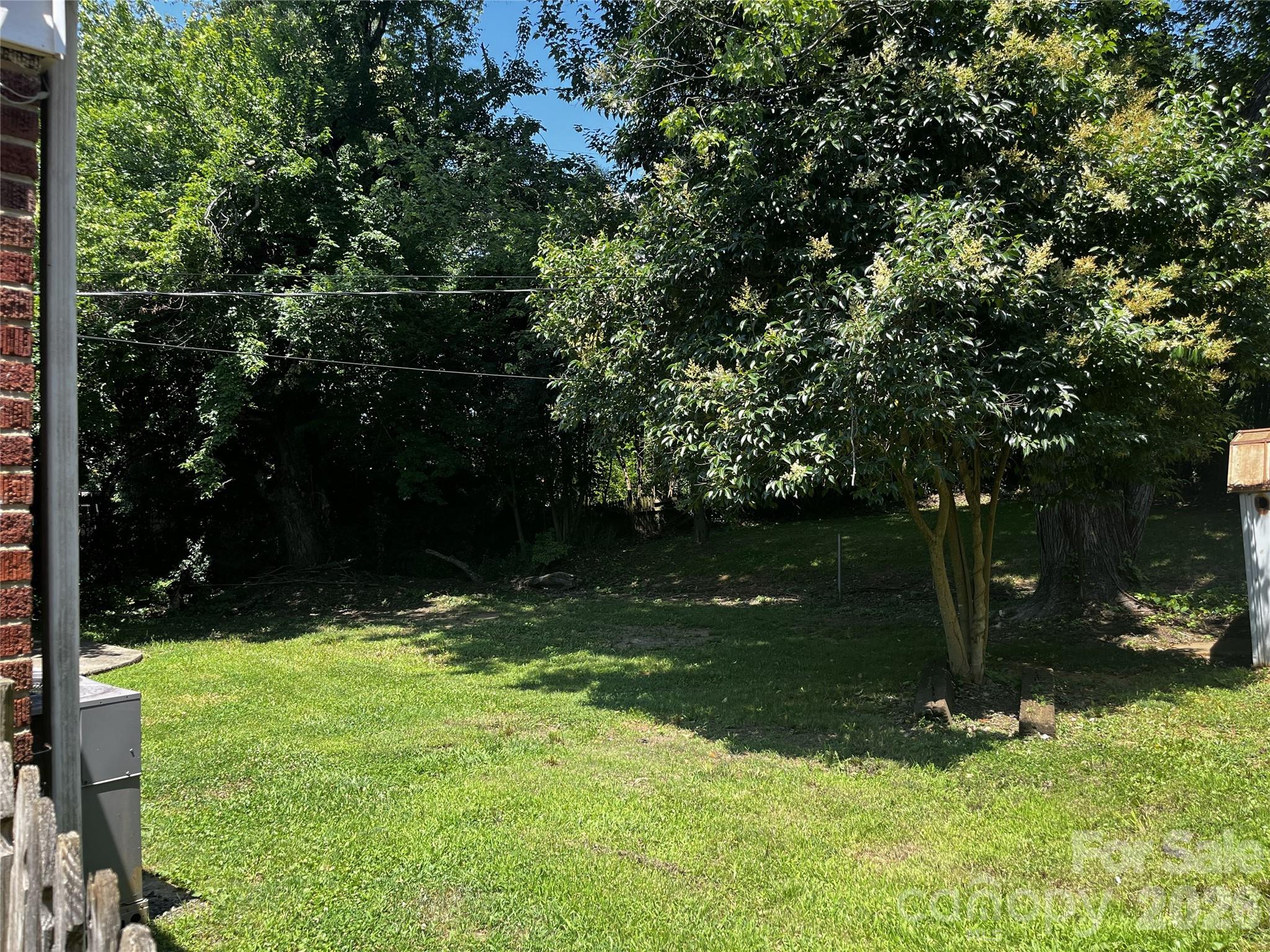 2213 Shamrock Drive — Charlotte