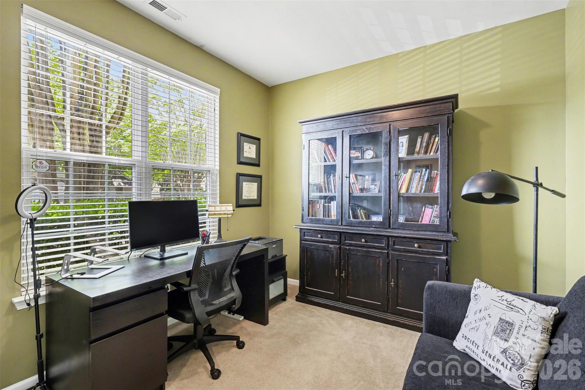 8418 Chaceview Court — Charlotte