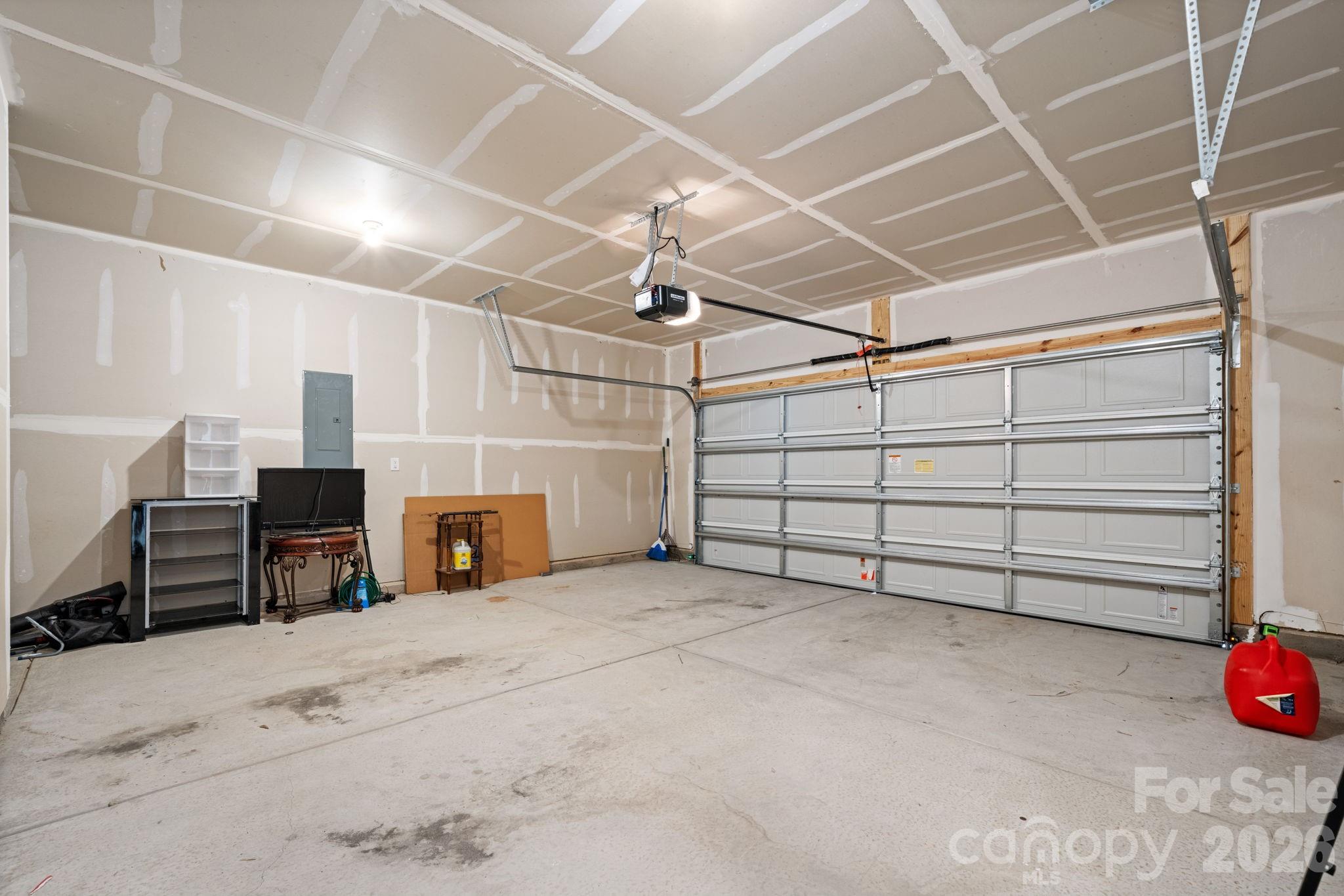 534 13th Avenue Drive NE — Hickory