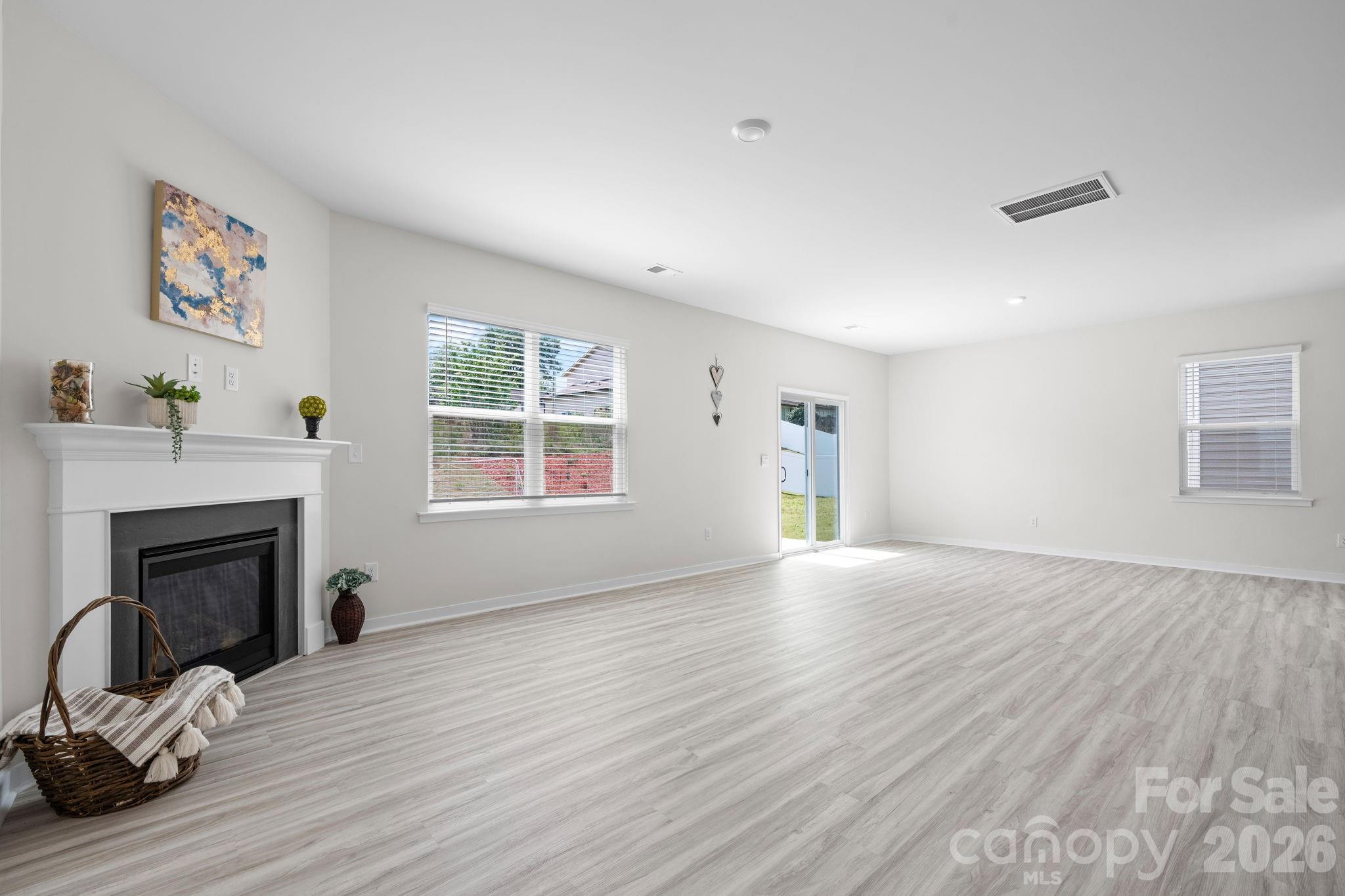 534 13th Avenue Drive NE — Hickory